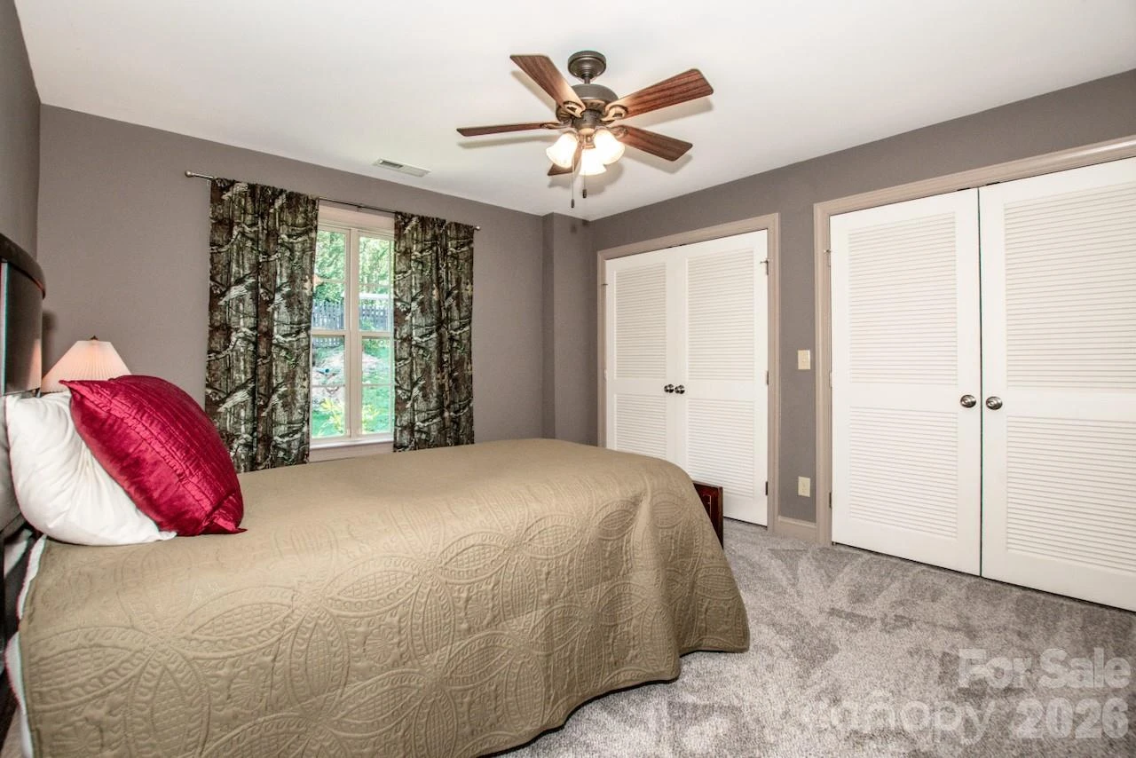 1345 Timberlane Terrace - Photo 34