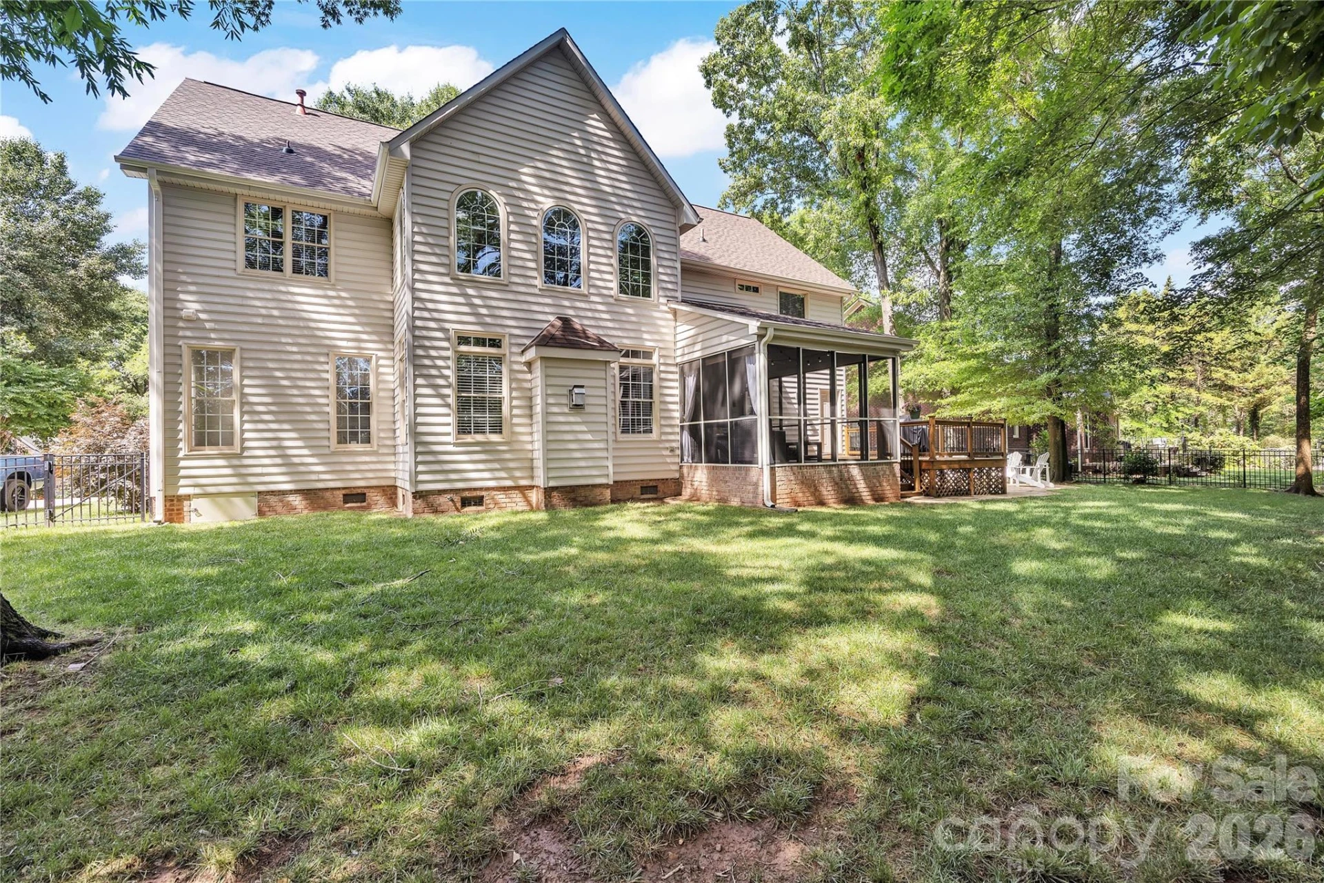 5709 Woodridge Court - Photo 39
