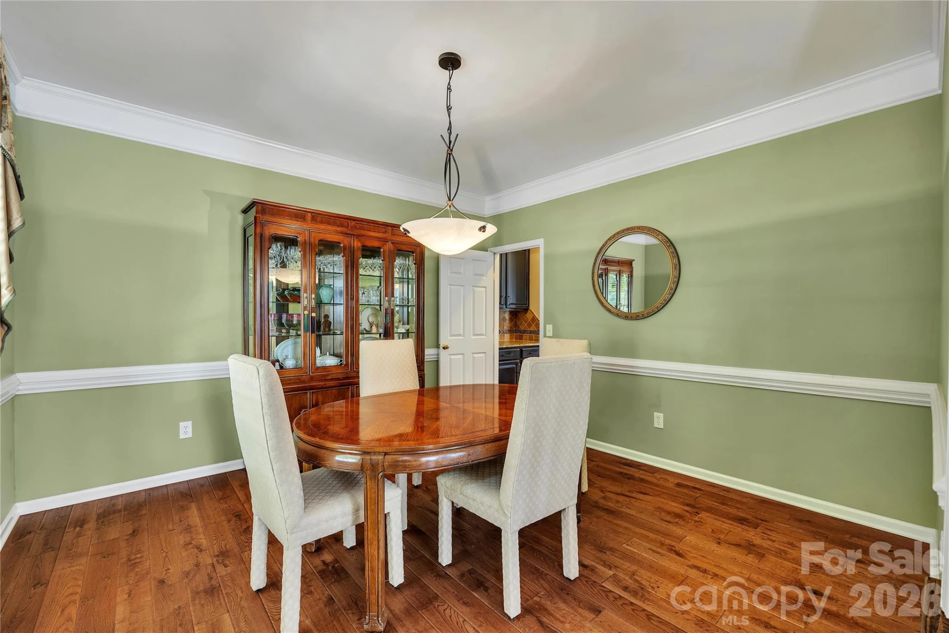 5709 Woodridge Court - Photo 9