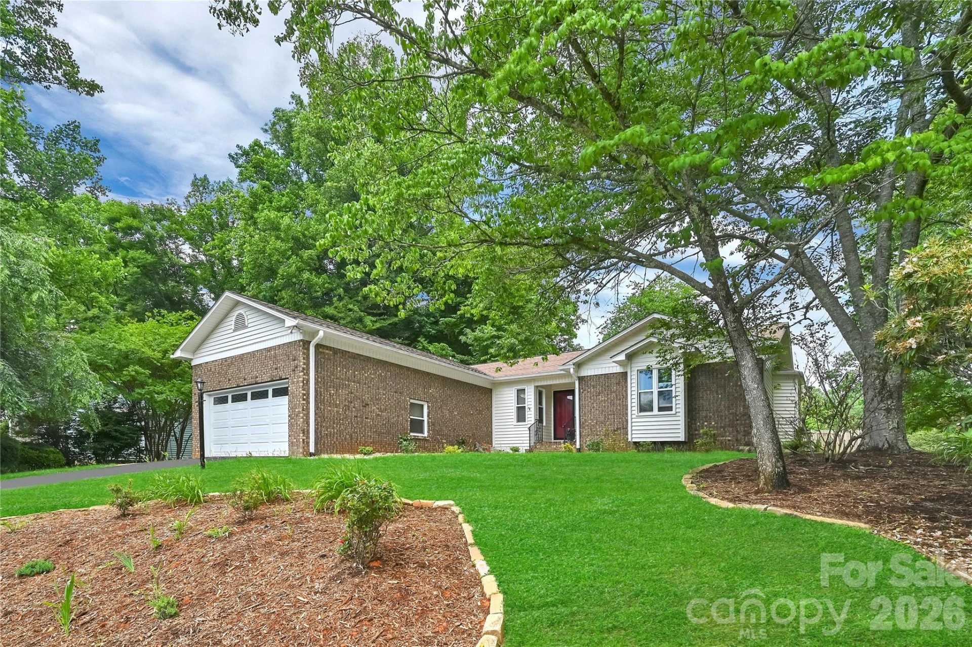 31 St Andrews Drive - Photo 3