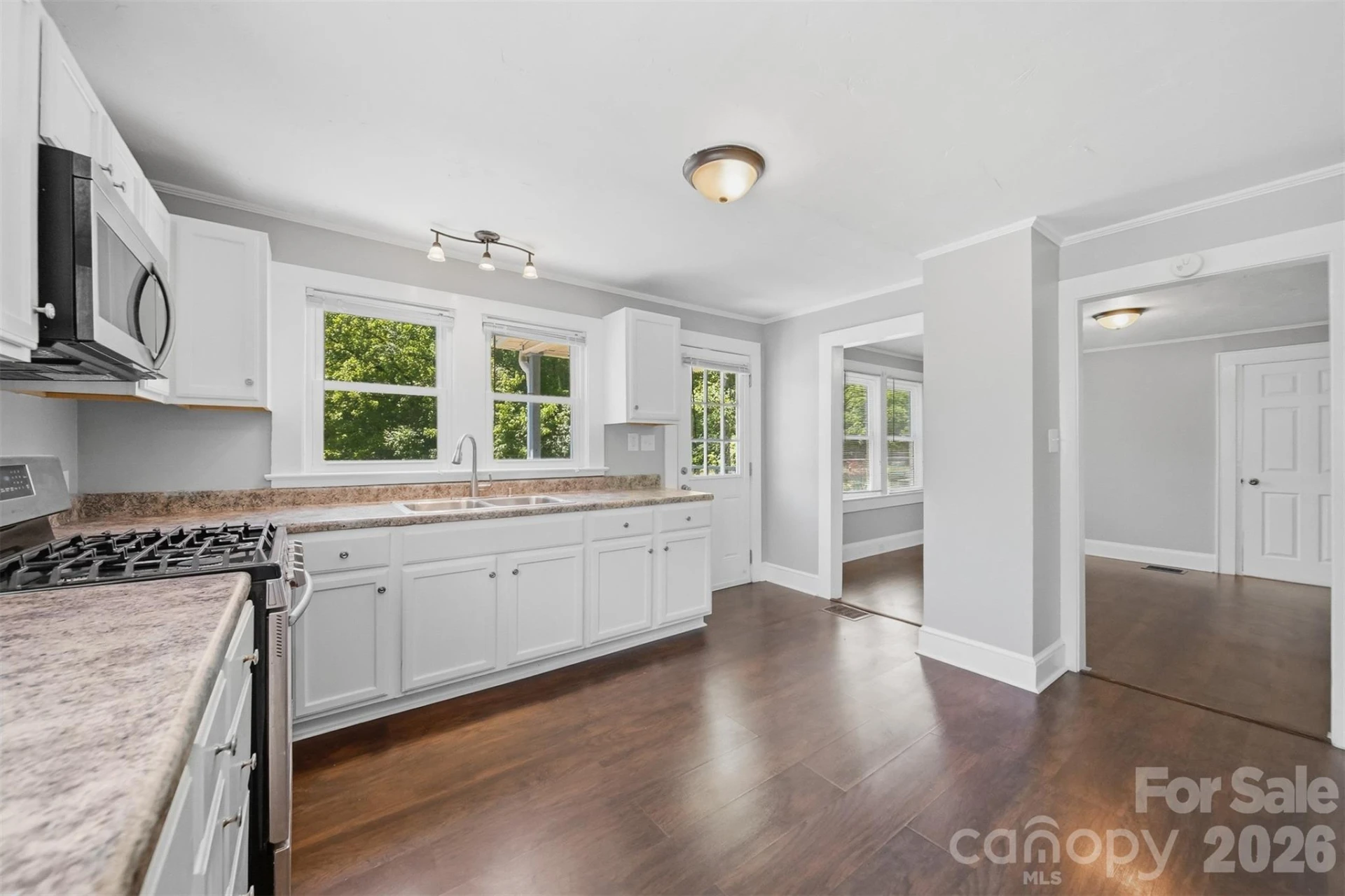 210 Valdese Drive - Photo 11