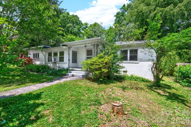 411 Hillcrest Circle, Hendersonville, NC, 28792