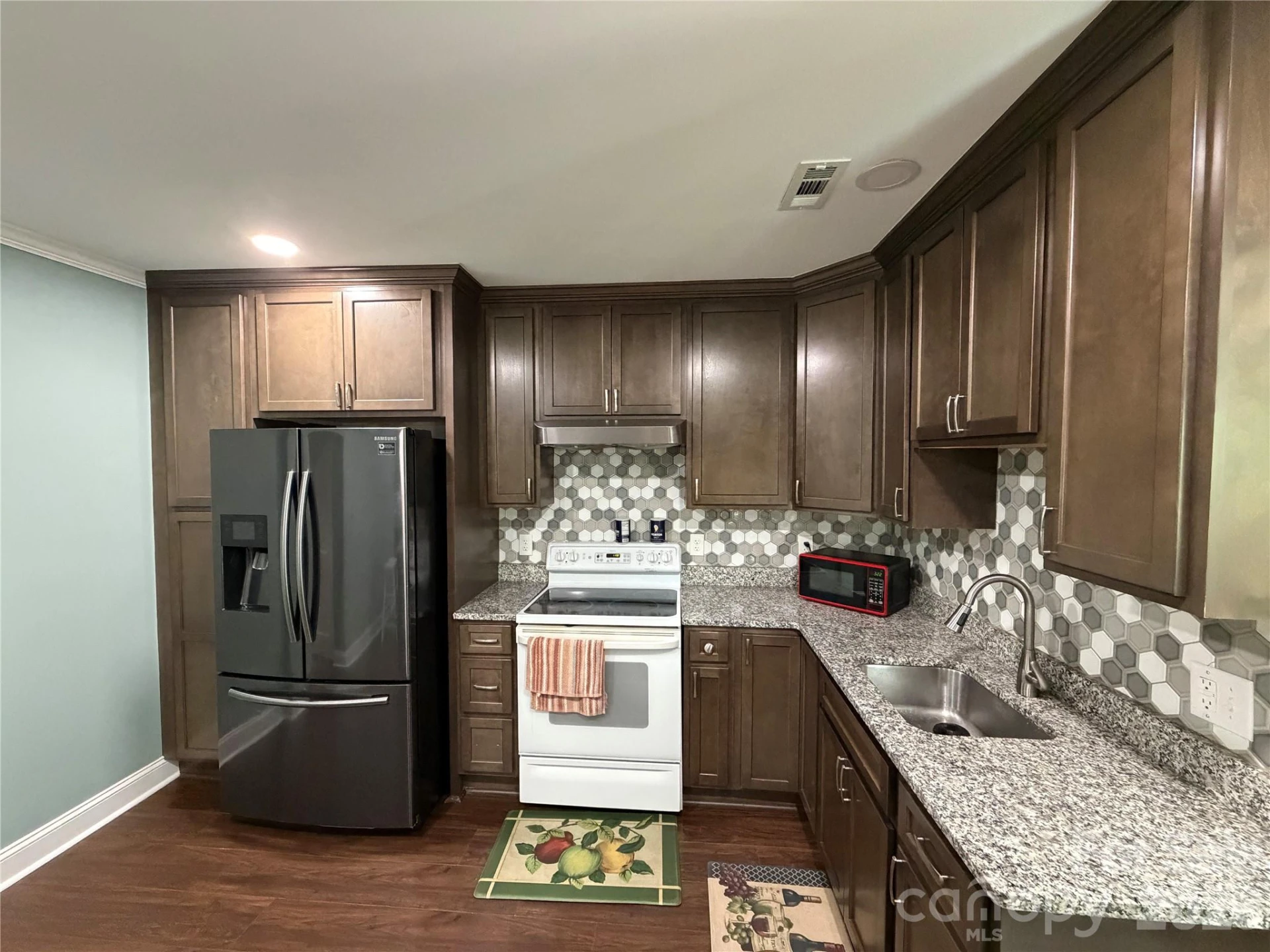 6228 Freedom Drive - Photo 4