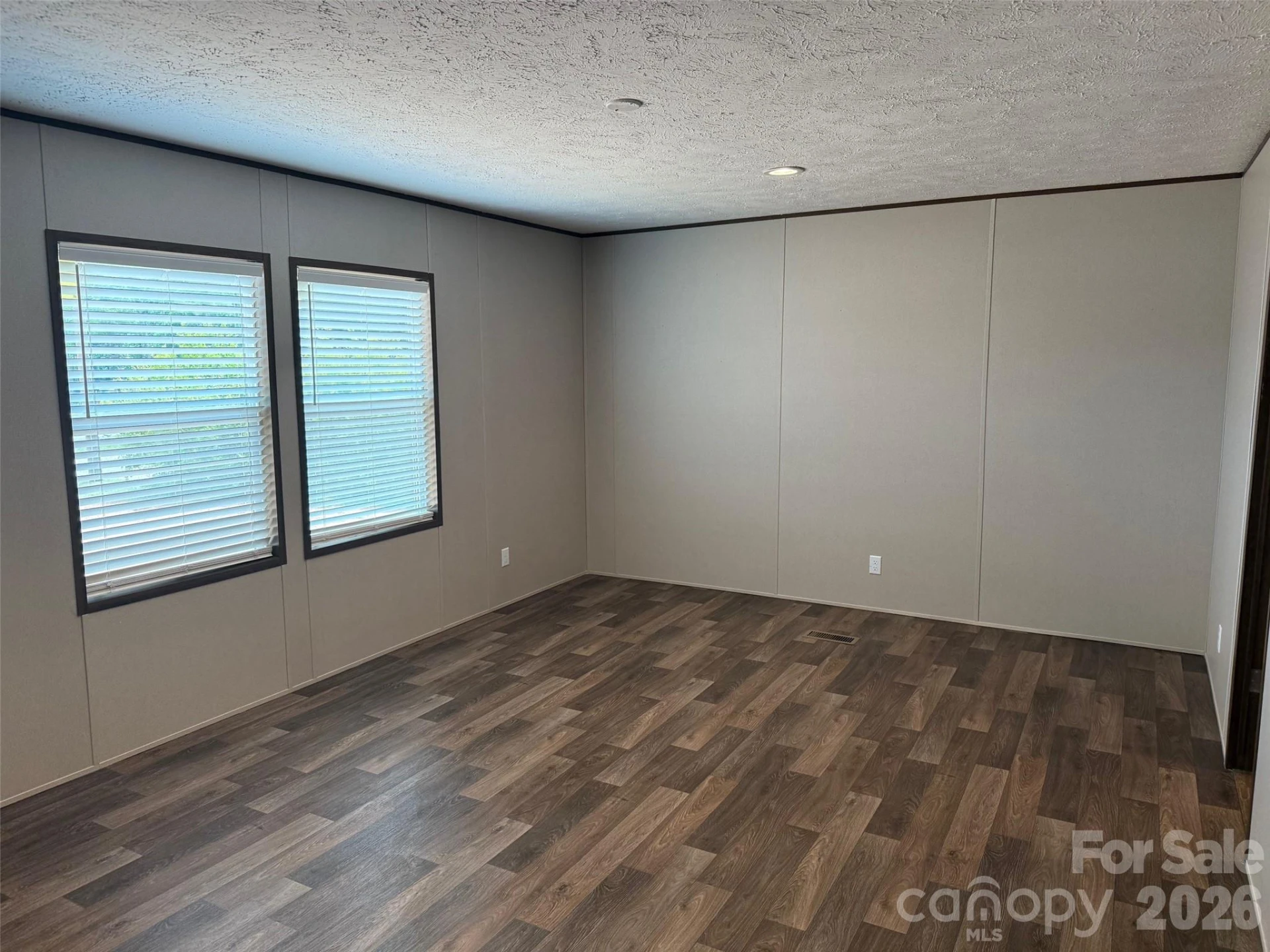 3932 Sunset Boulevard - Photo 13
