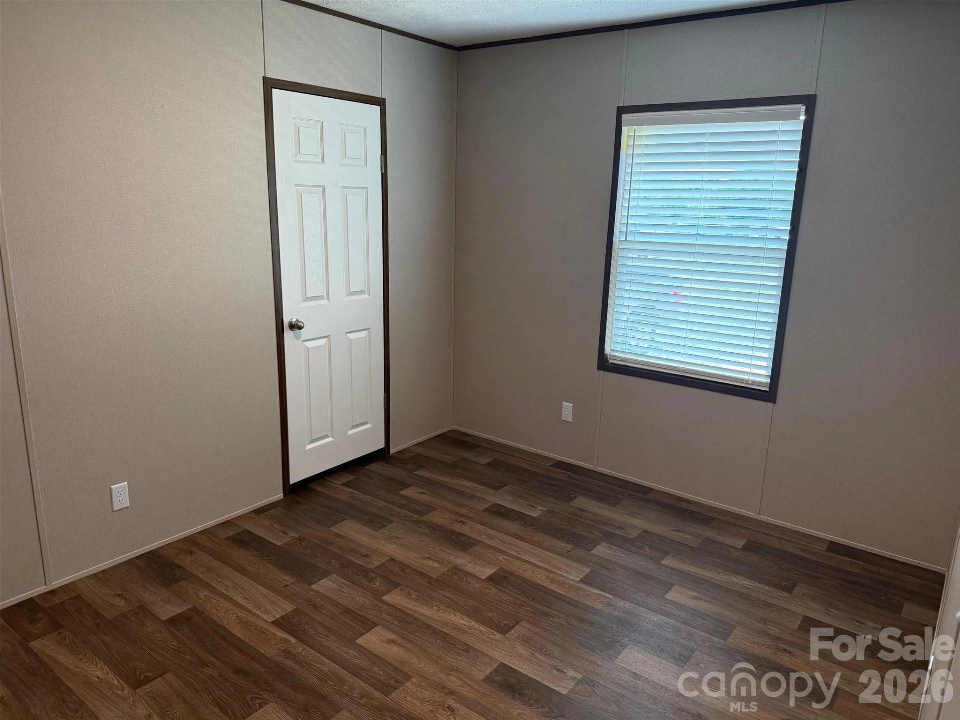 3932 Sunset Boulevard - Photo 32