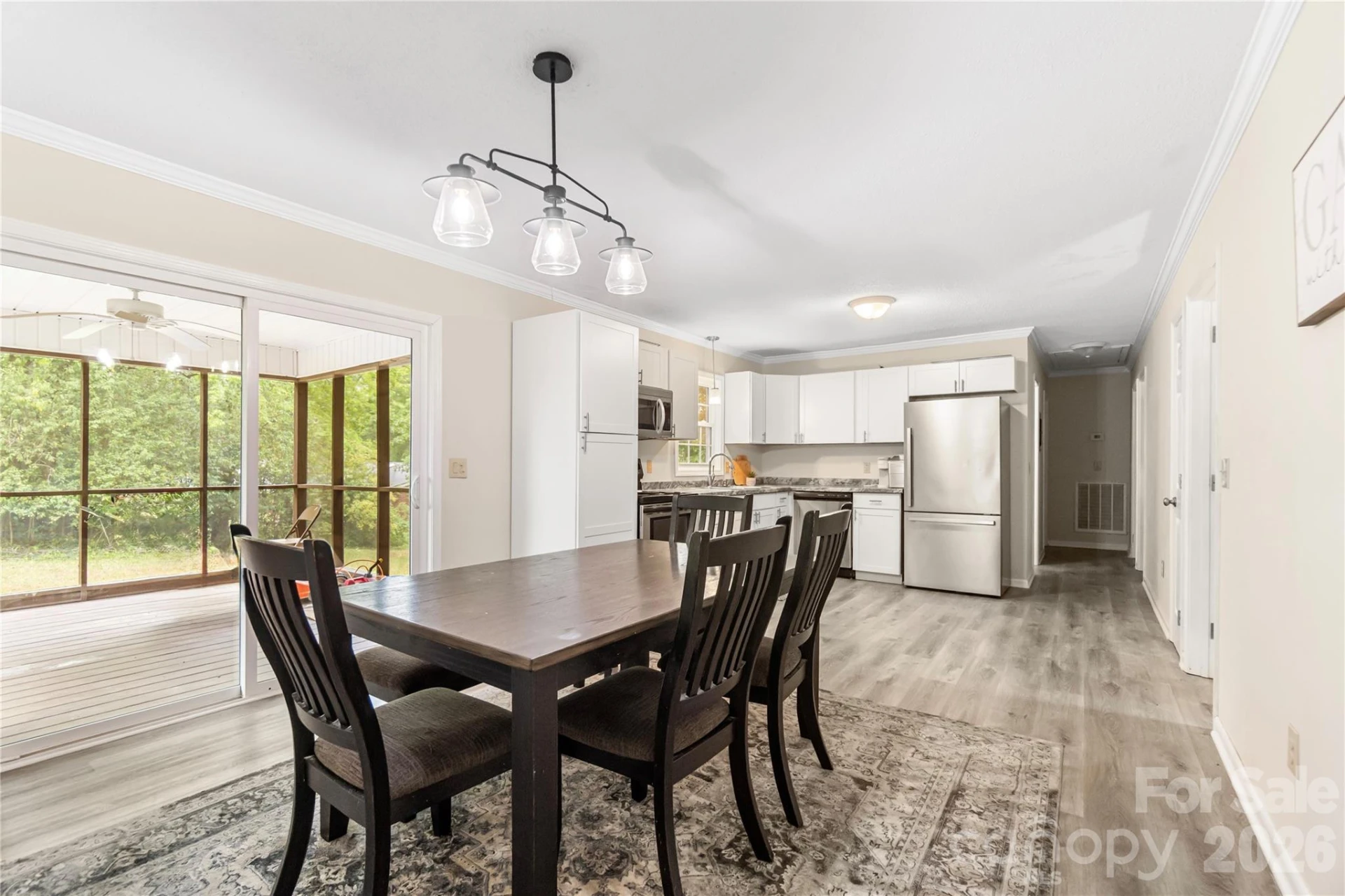 1141 Shannon Drive - Photo 4