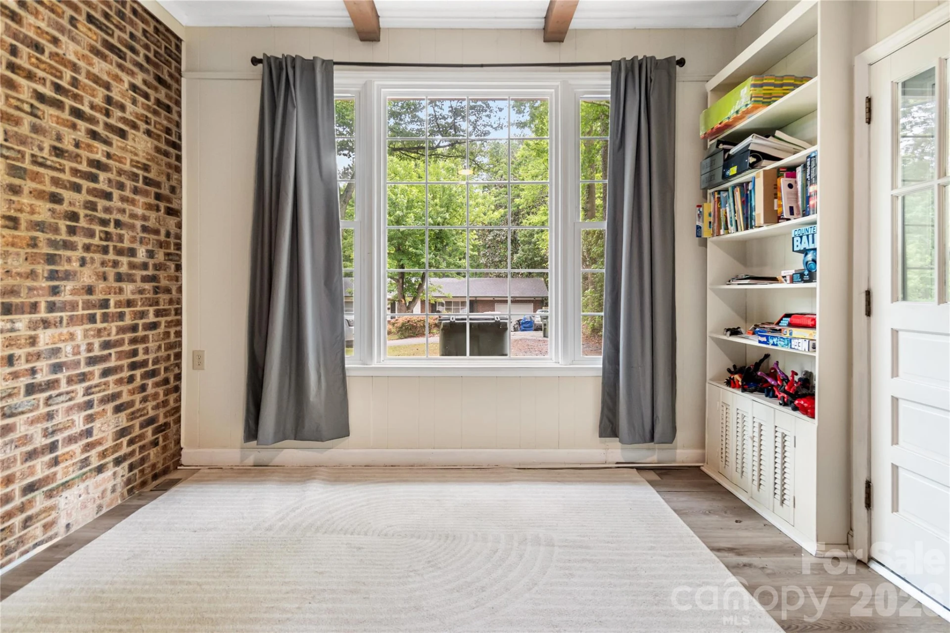 1141 Shannon Drive - Photo 5