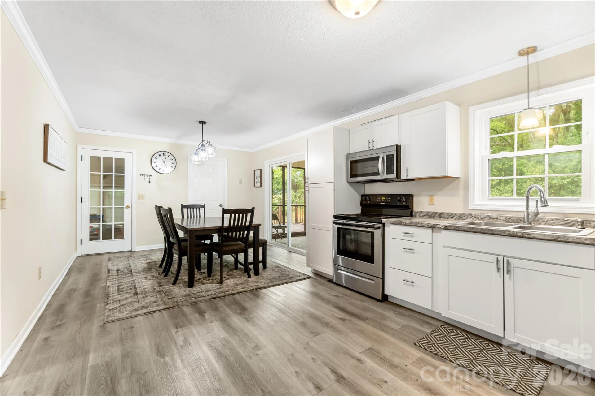 1141 Shannon Drive - Photo 10