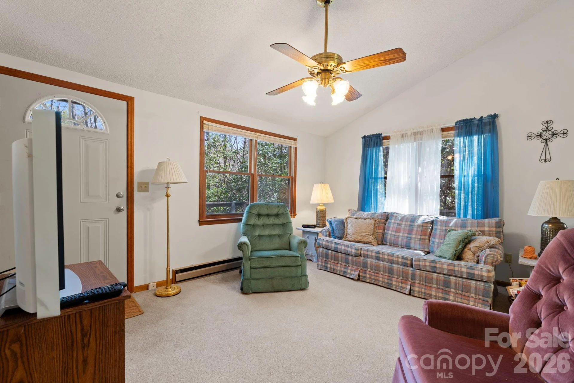 8977 Rose Hollow Avenue - Photo 5