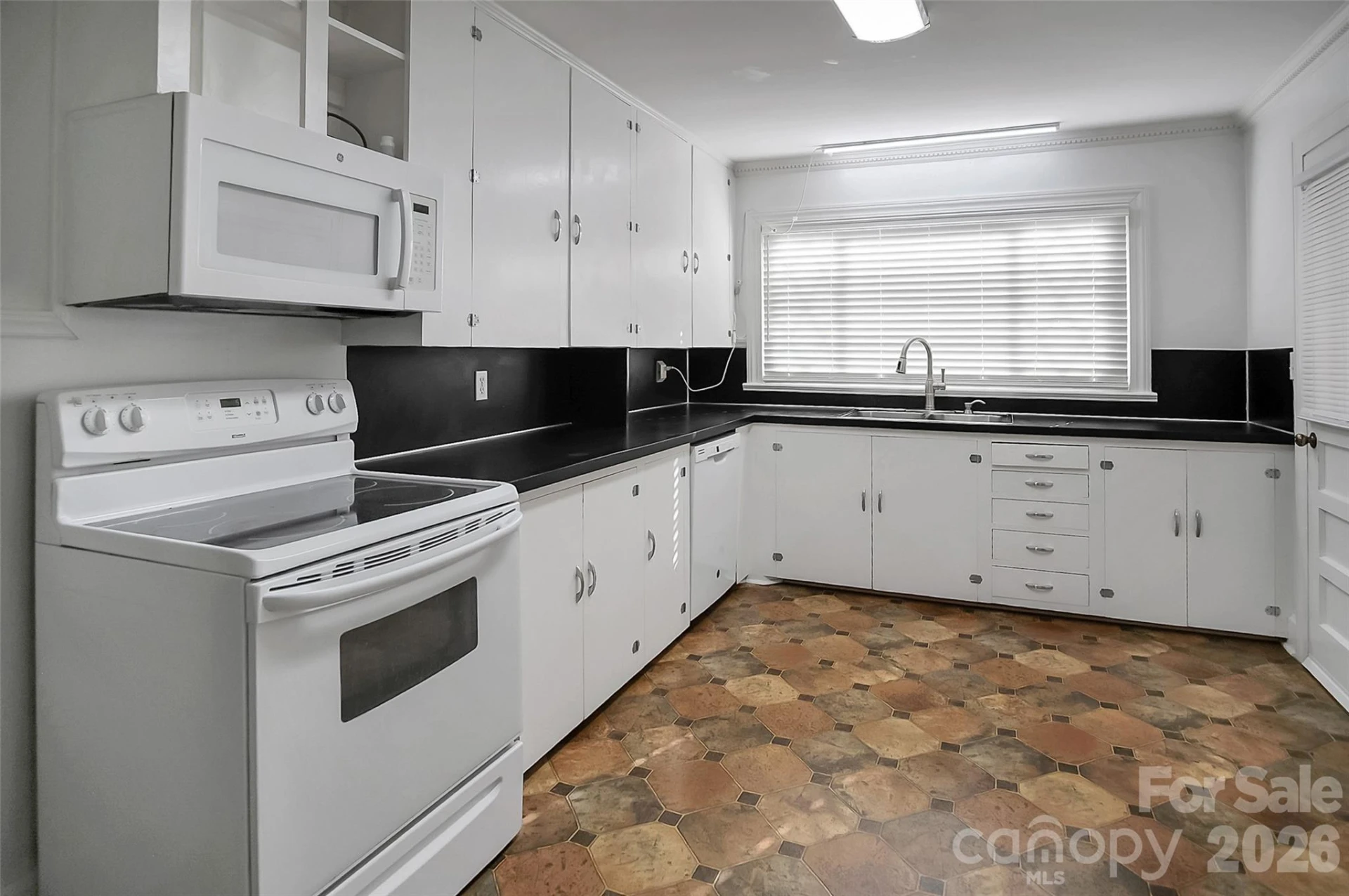 3021 Davis Park Road - Photo 16