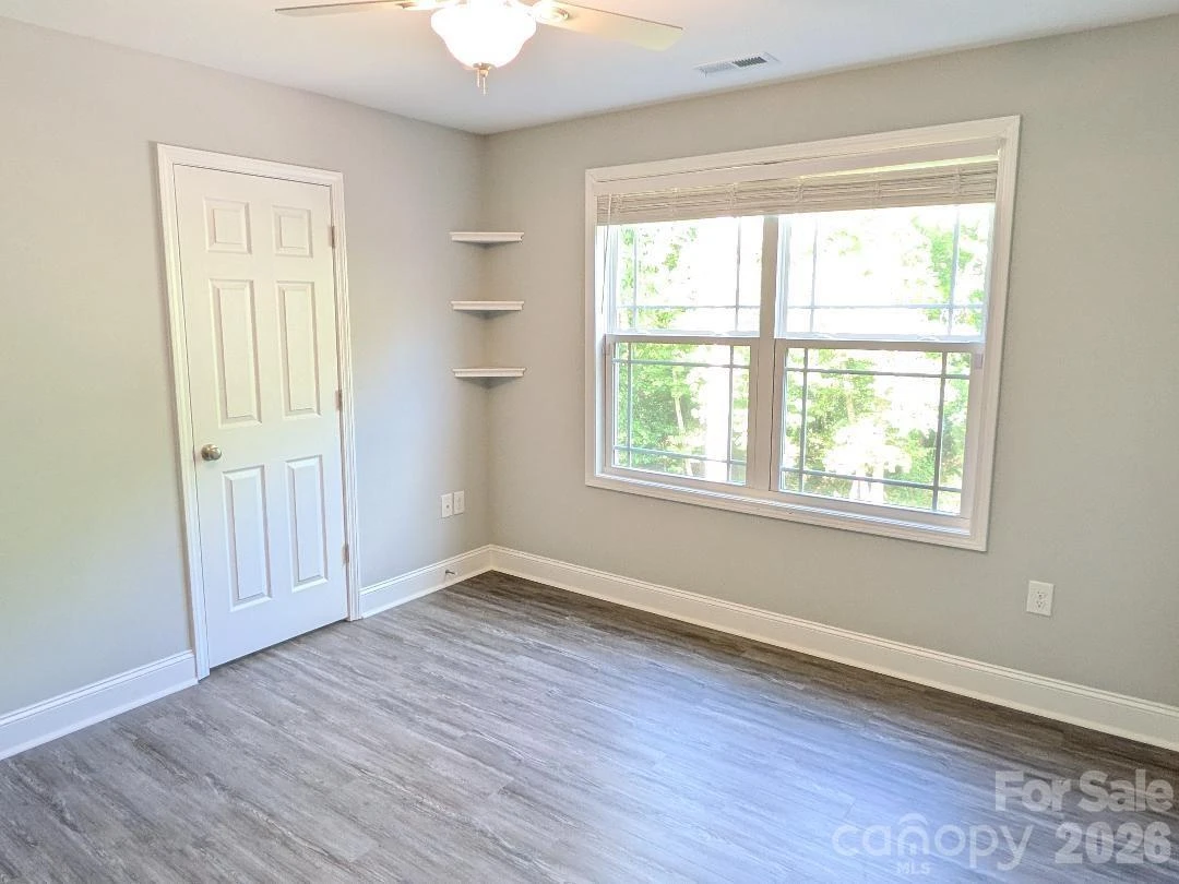 114 Brookstone Drive - Photo 6