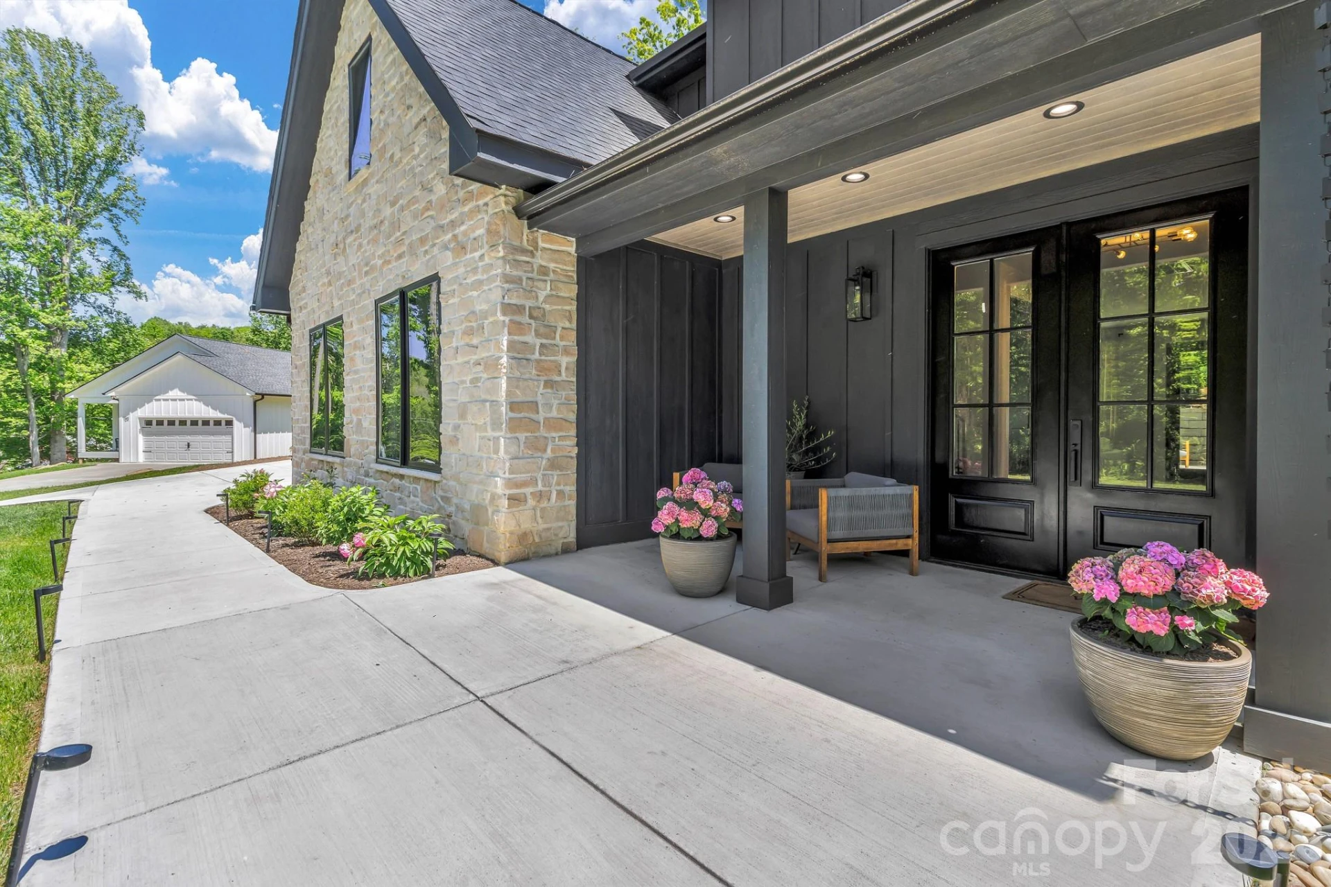 108 Poplar Green Way - Photo 2