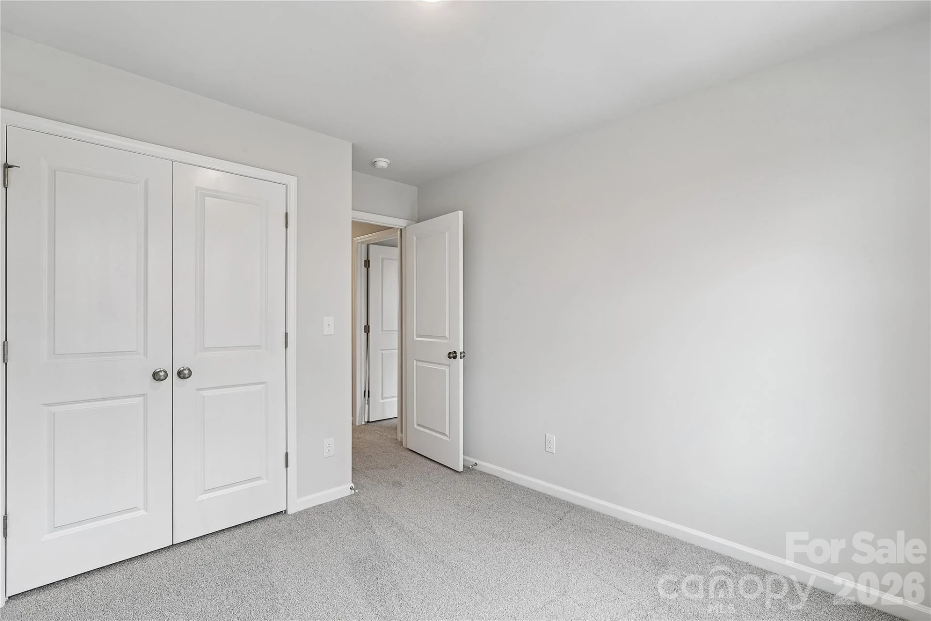 532 Bond Street - Photo 24