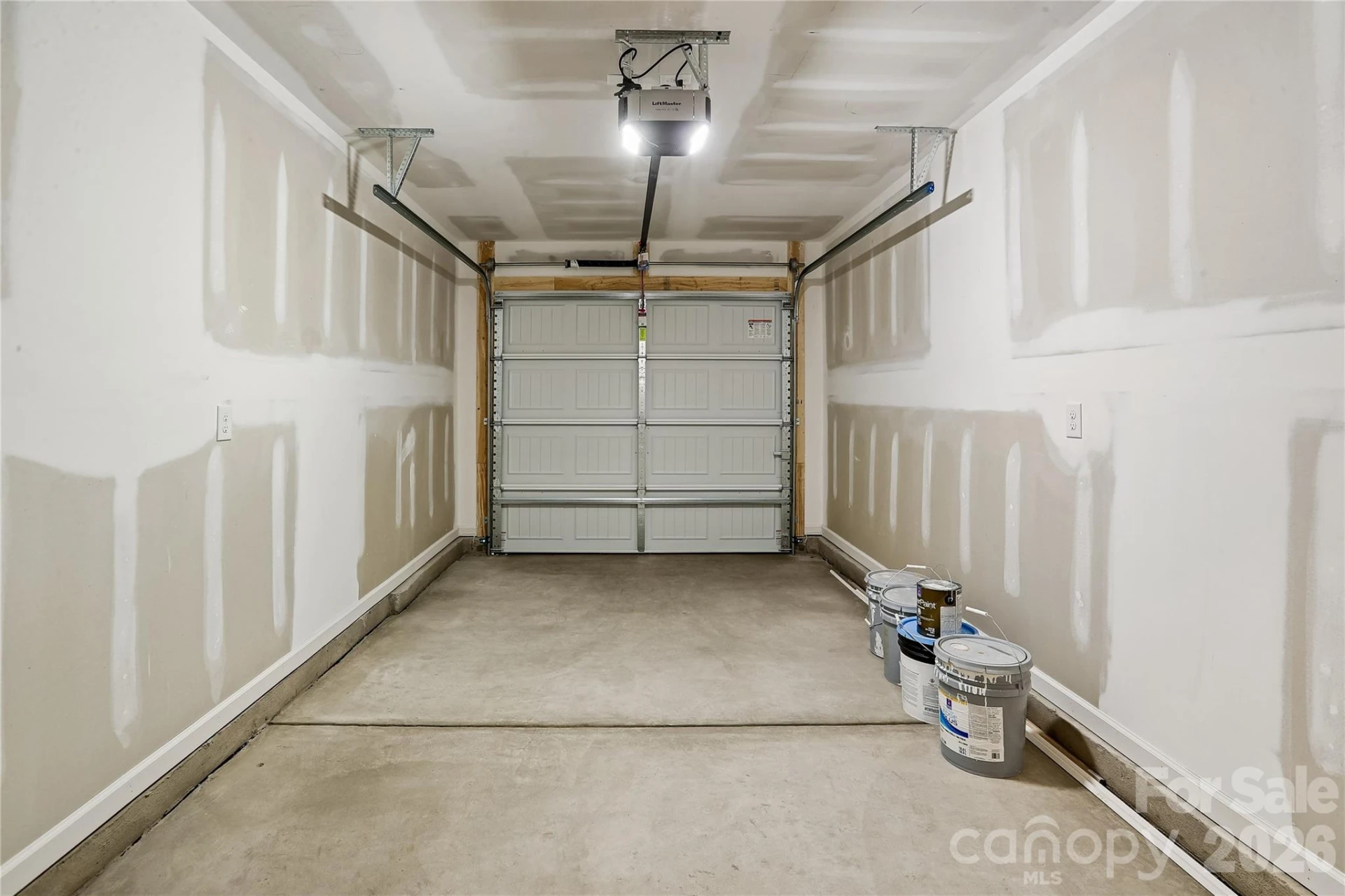 532 Bond Street - Photo 31