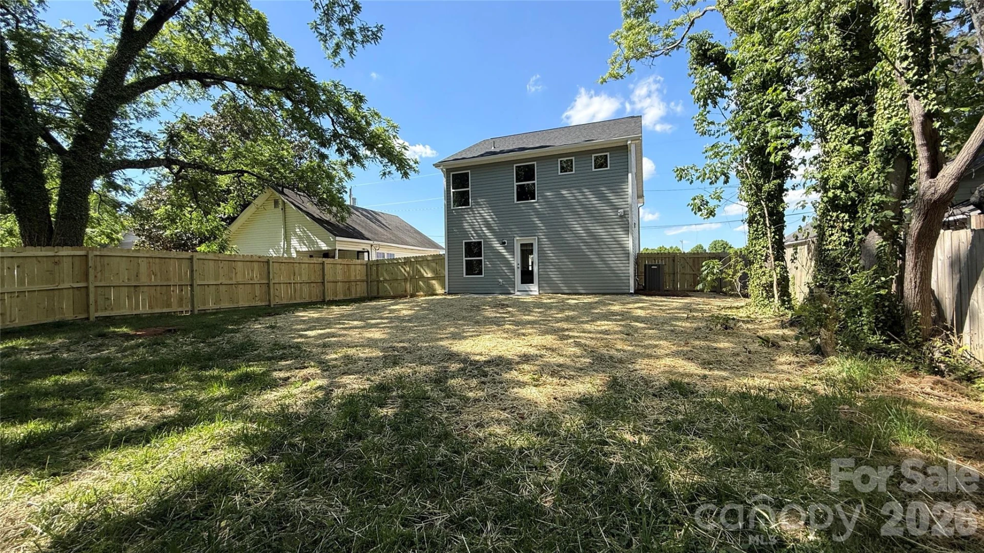 532 Bond Street - Photo 32