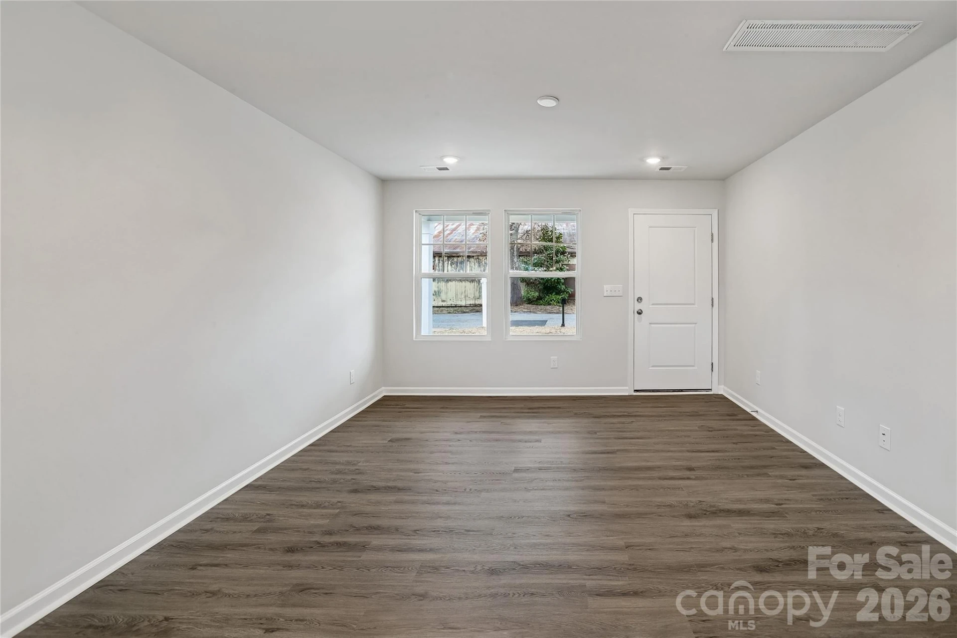 532 Bond Street - Photo 5