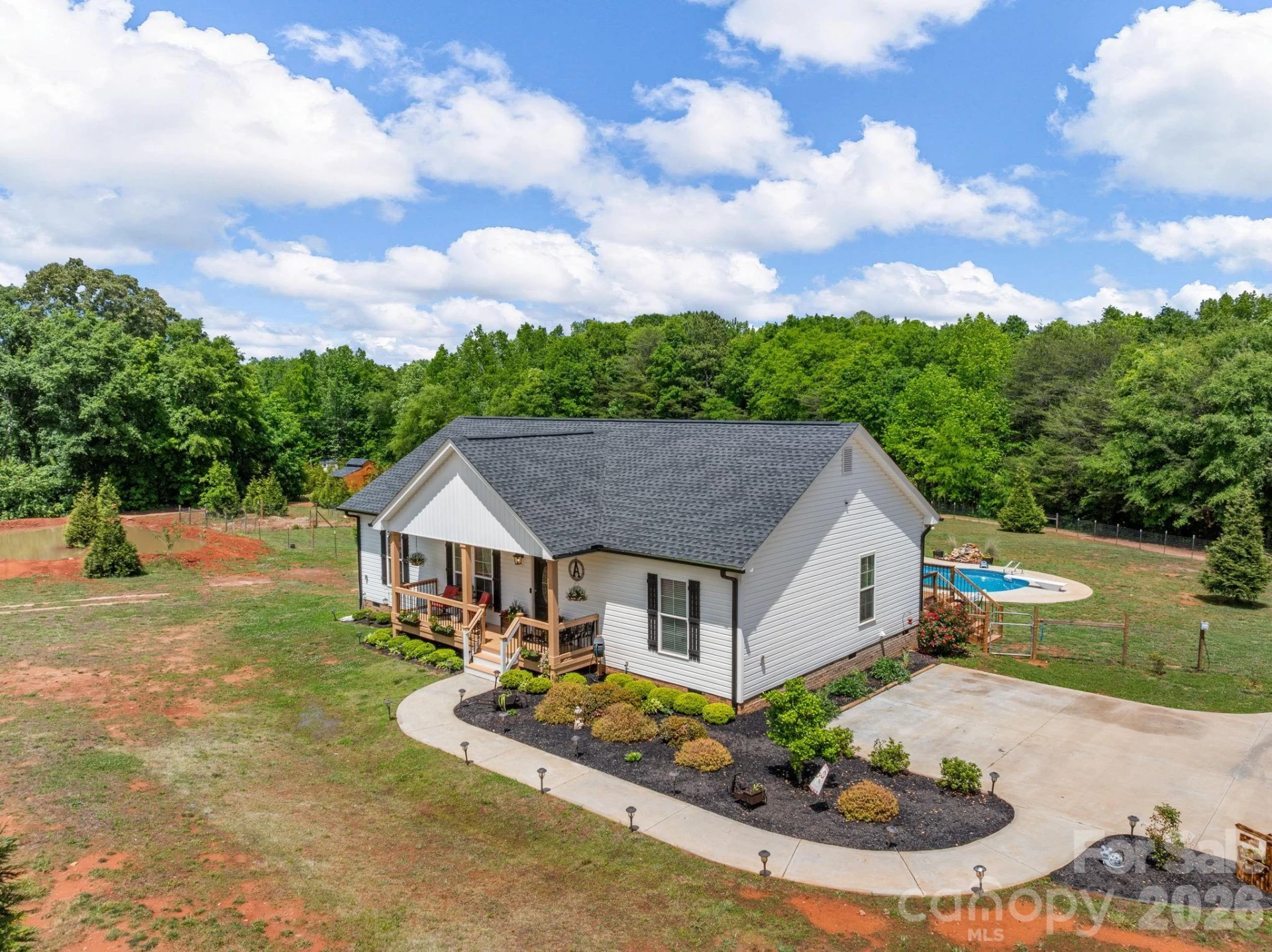 1076 Mcswain Road - Photo 2