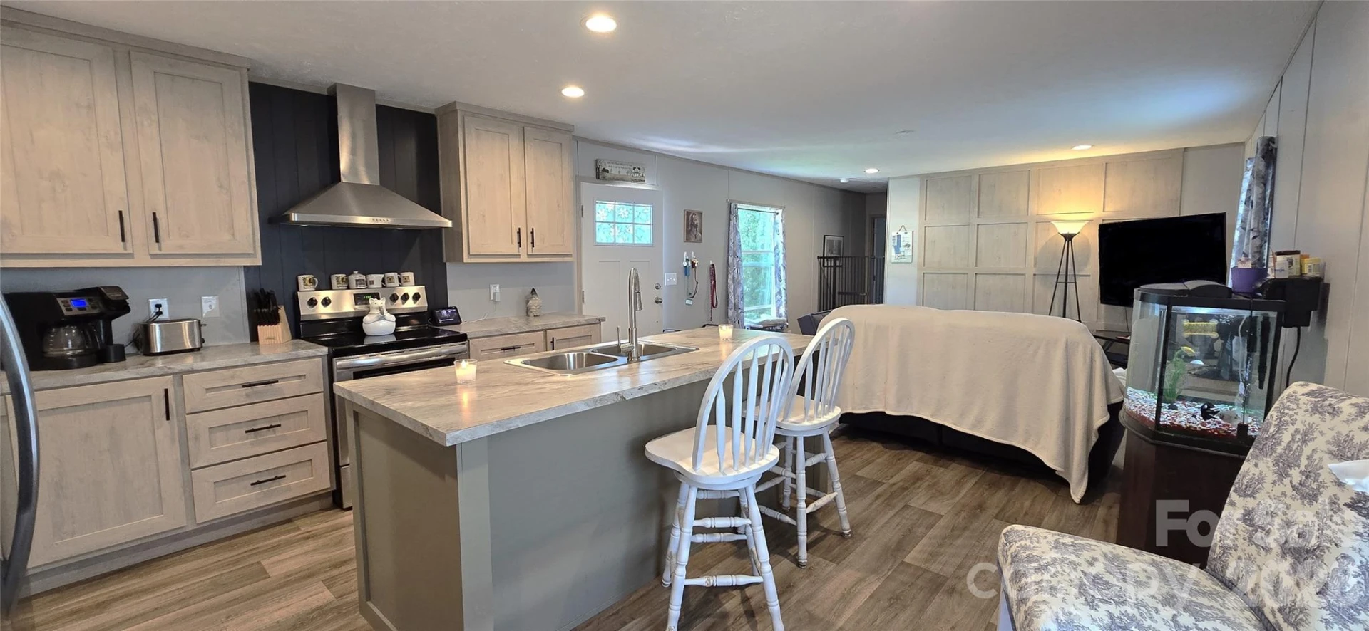 321 BROWNSTONE Drive - Photo 4