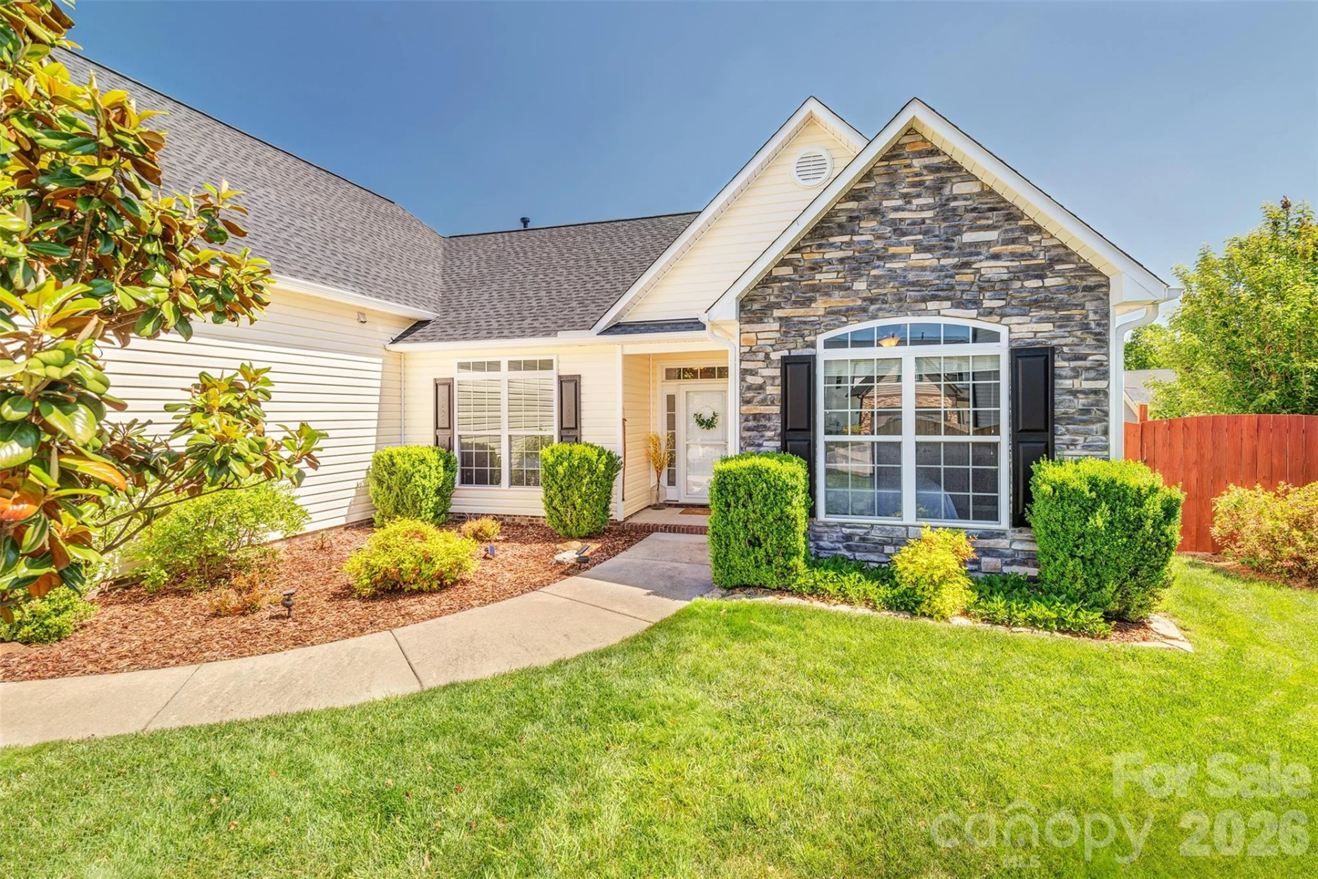 7 Breyerton Court - Photo 2