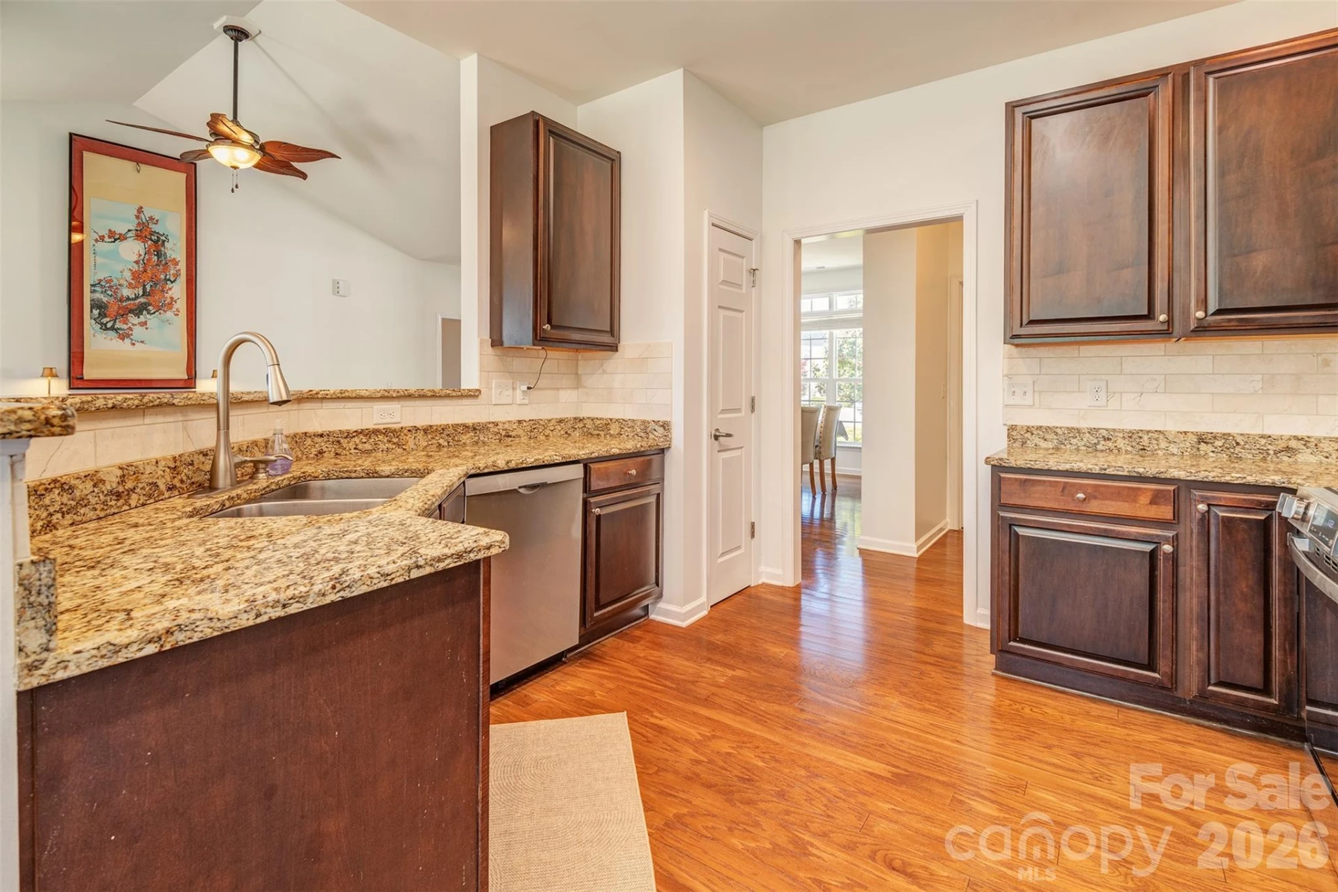 7 Breyerton Court - Photo 9