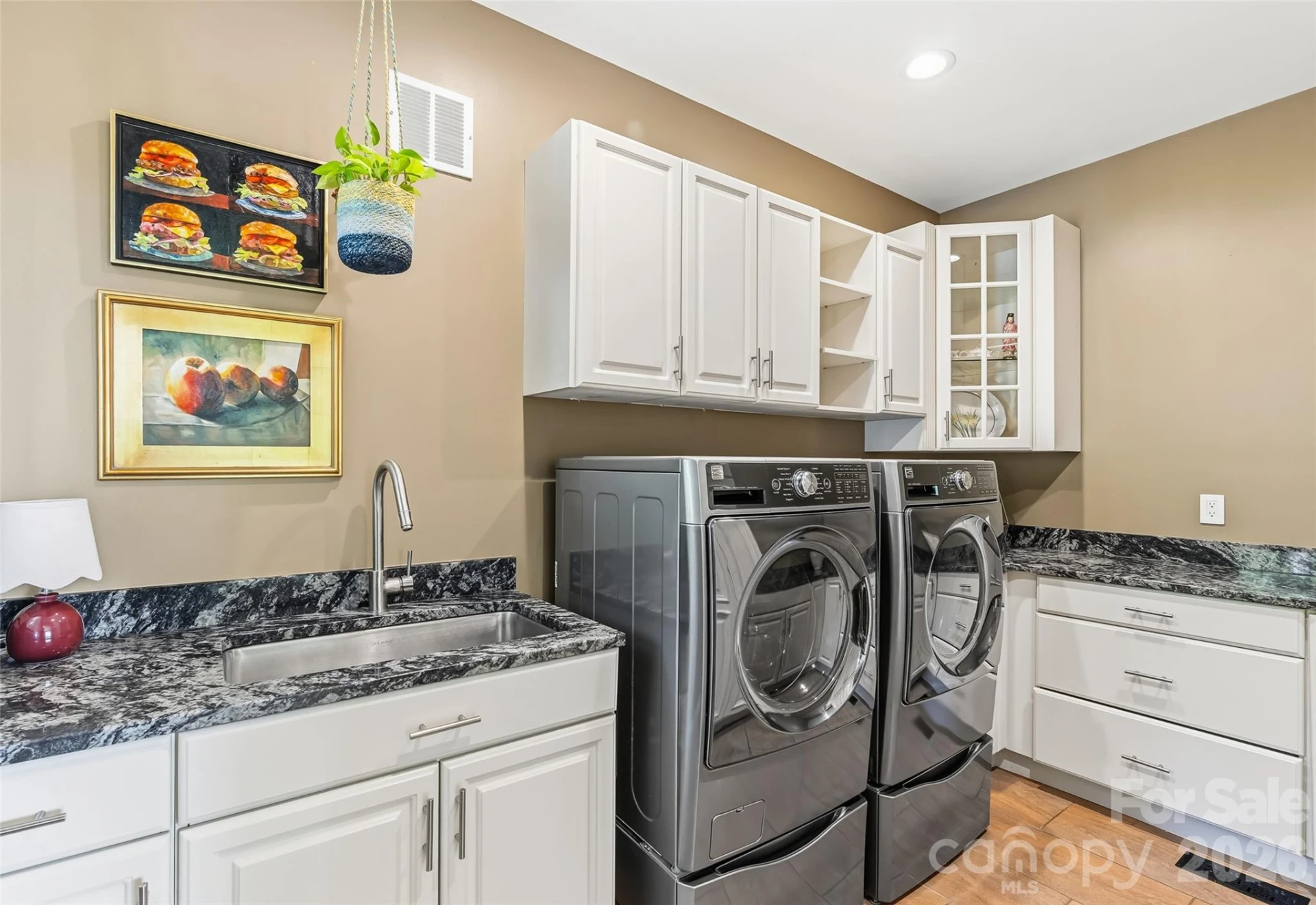 7660 Greenville Highway - Photo 15