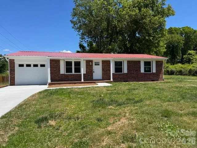 287 Duncan Road, Flat Rock, NC, 28731
