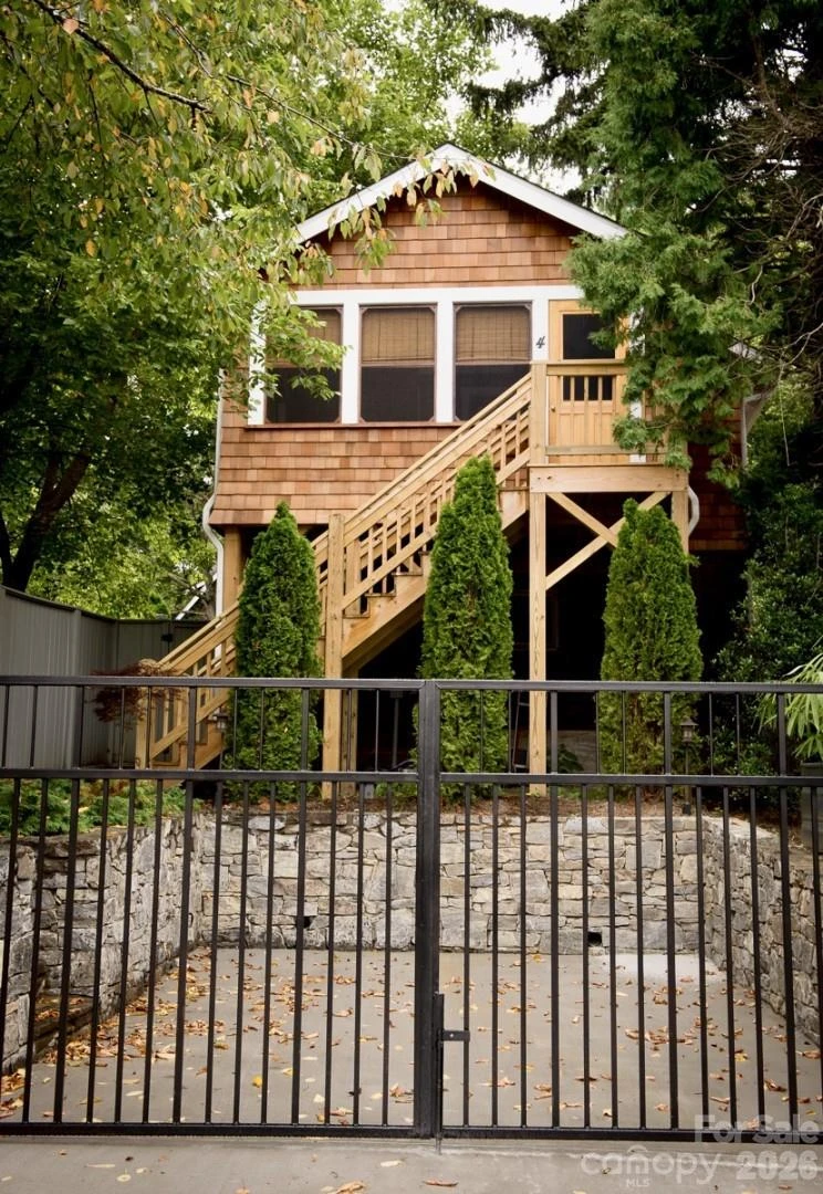 8 Colonial Place - Photo 18