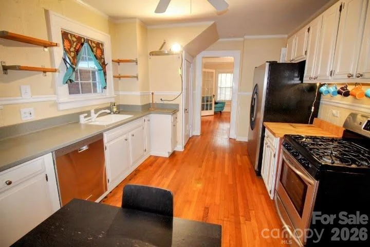 8 Colonial Place - Photo 5