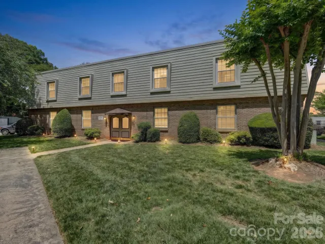 2628 Park Road