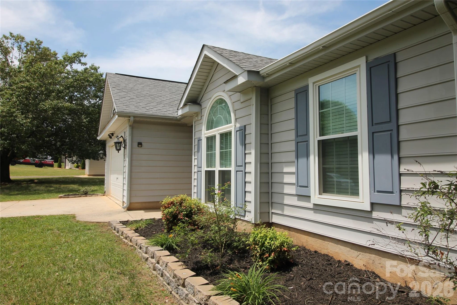 900 Milkwood Lane - Photo 3