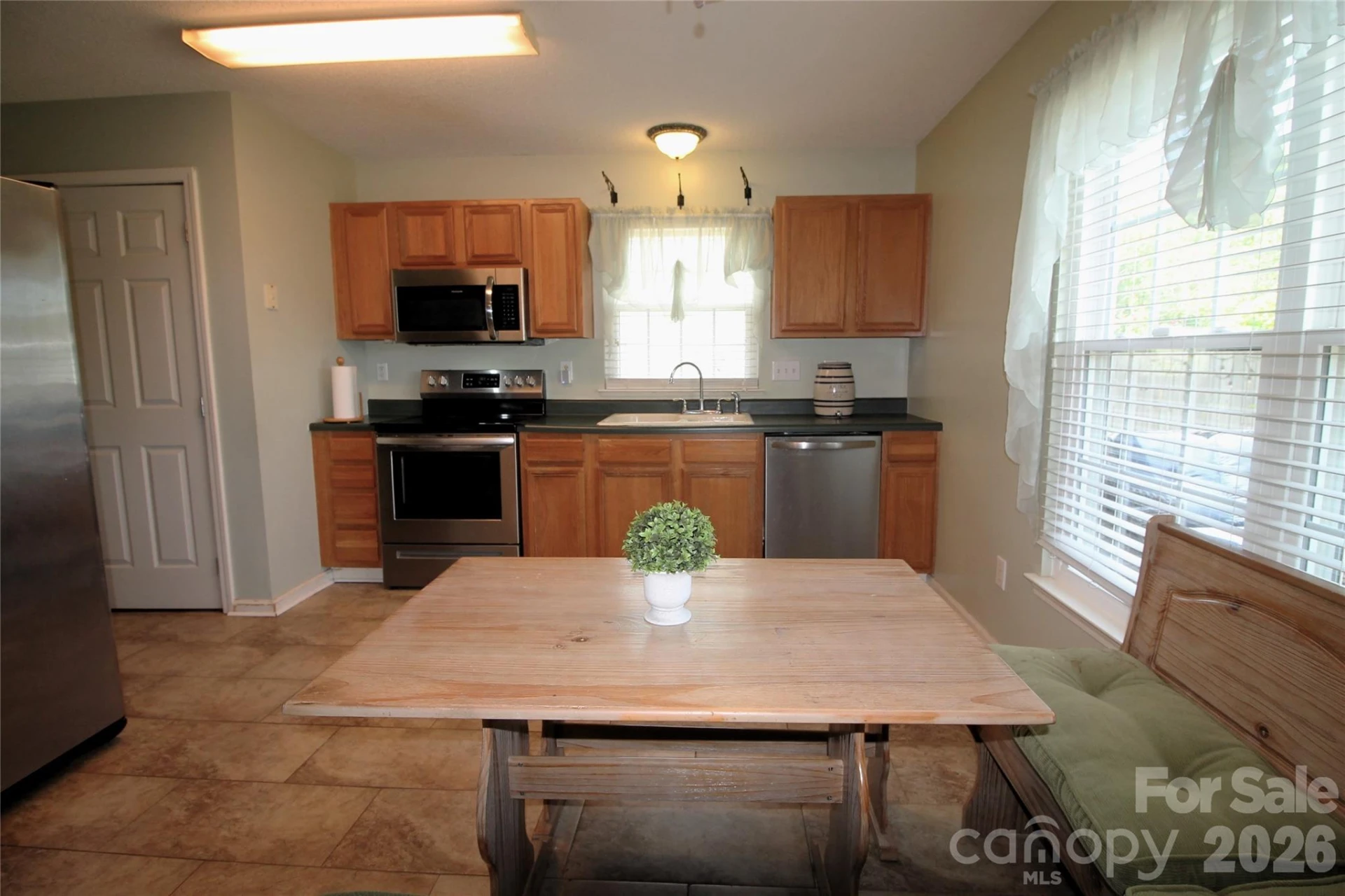 900 Milkwood Lane - Photo 8