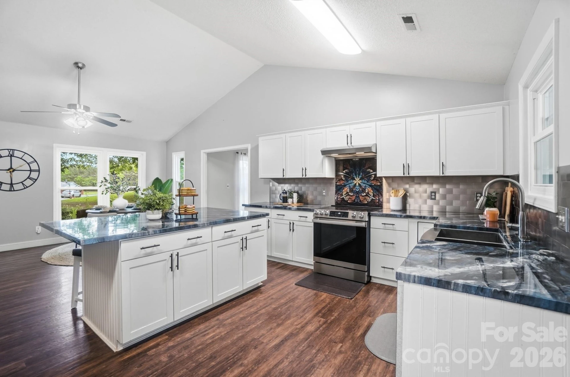 1919 Gables Drive - Photo 6