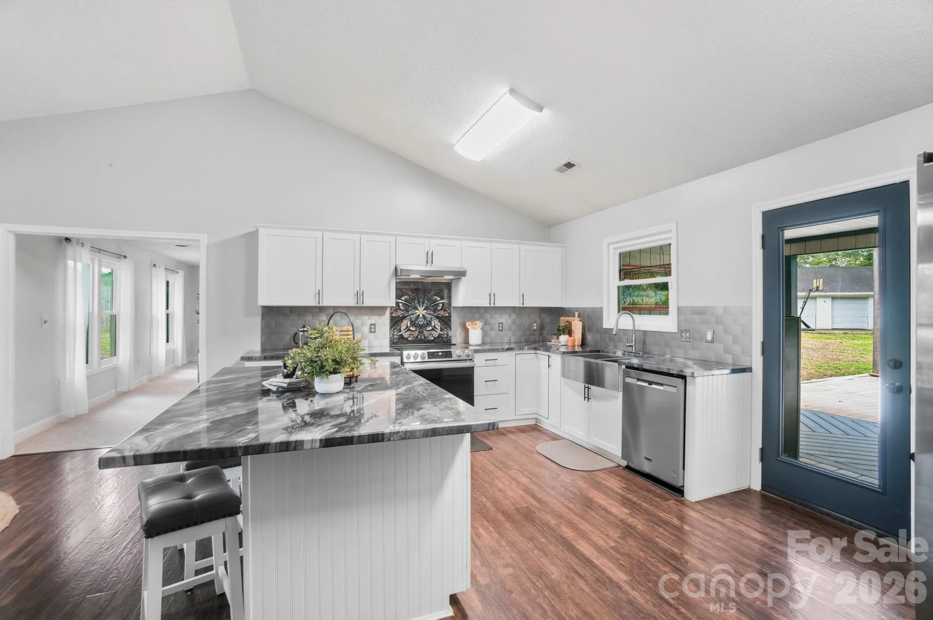 1919 Gables Drive - Photo 9