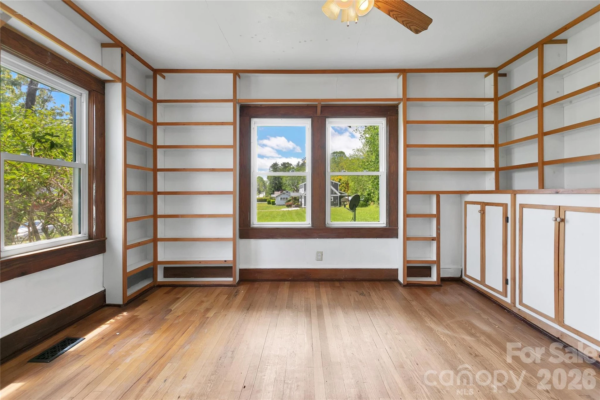 587 Old Hendersonville Highway - Photo 14