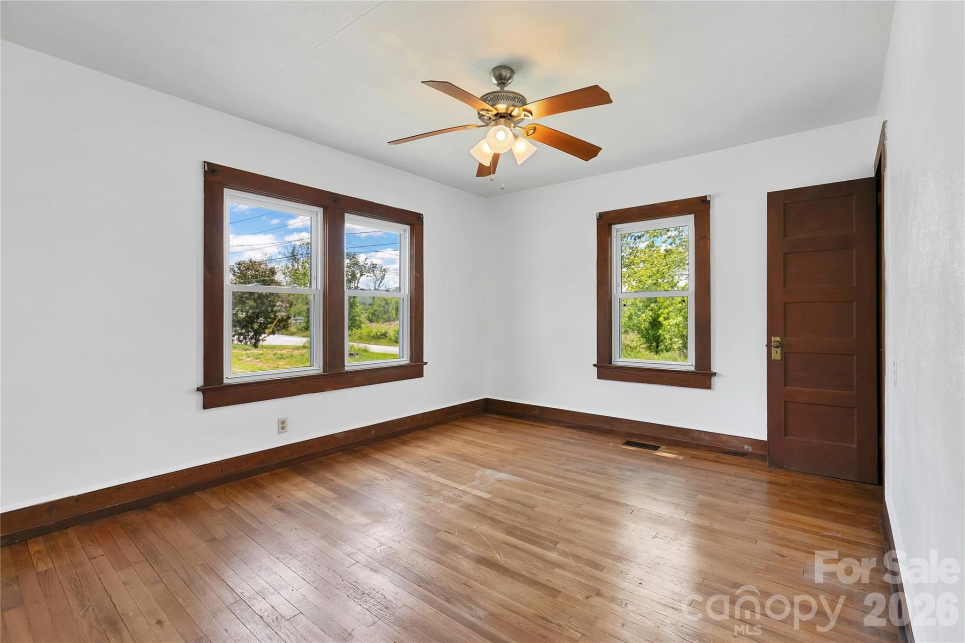 587 Old Hendersonville Highway - Photo 18
