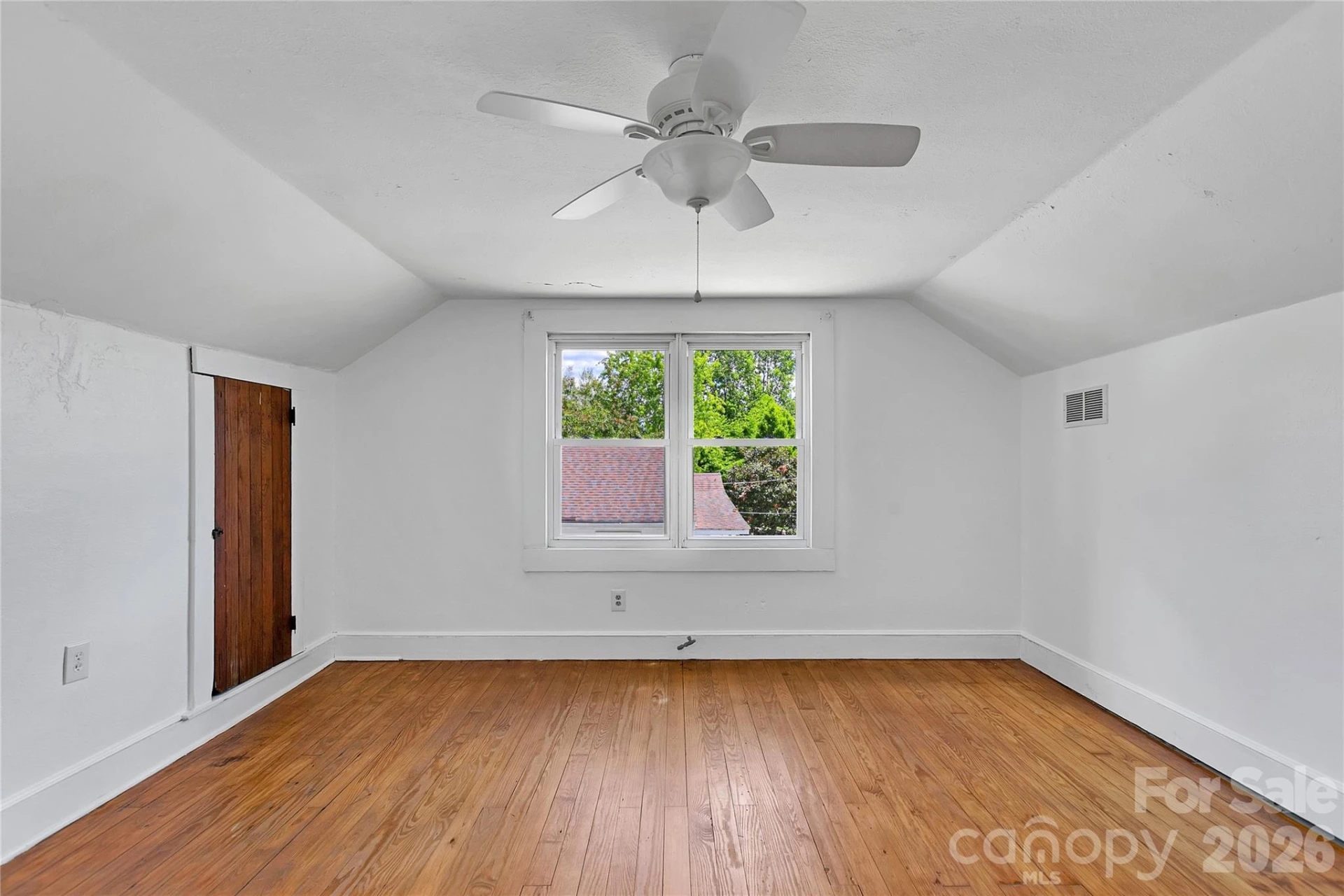 587 Old Hendersonville Highway - Photo 32
