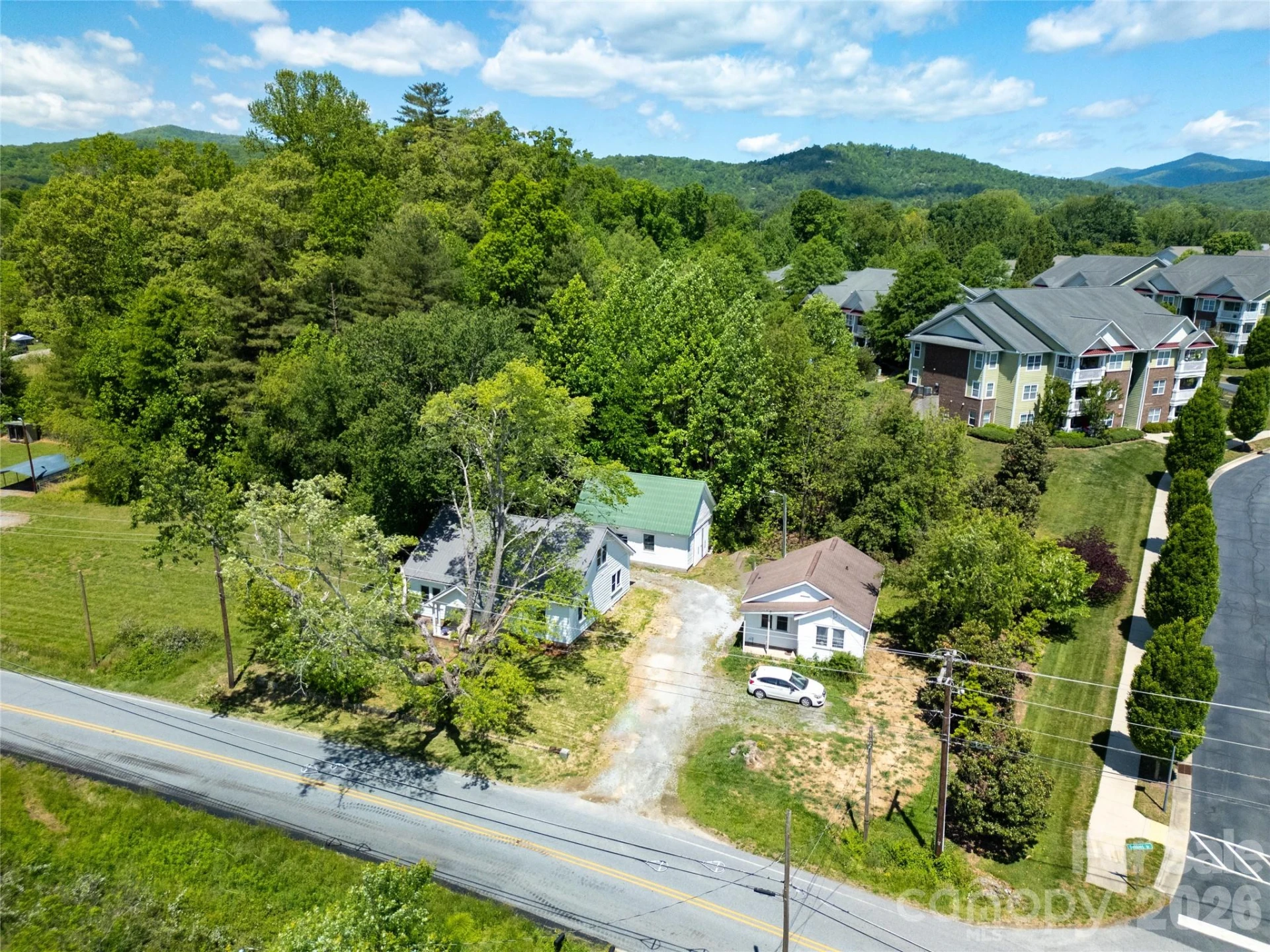 587 Old Hendersonville Highway - Photo 5