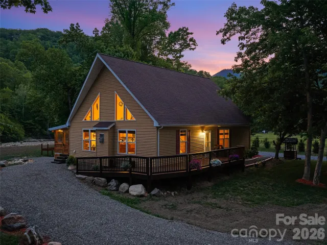 326 Ewart Wilson Road, Burnsville, NC, 28714