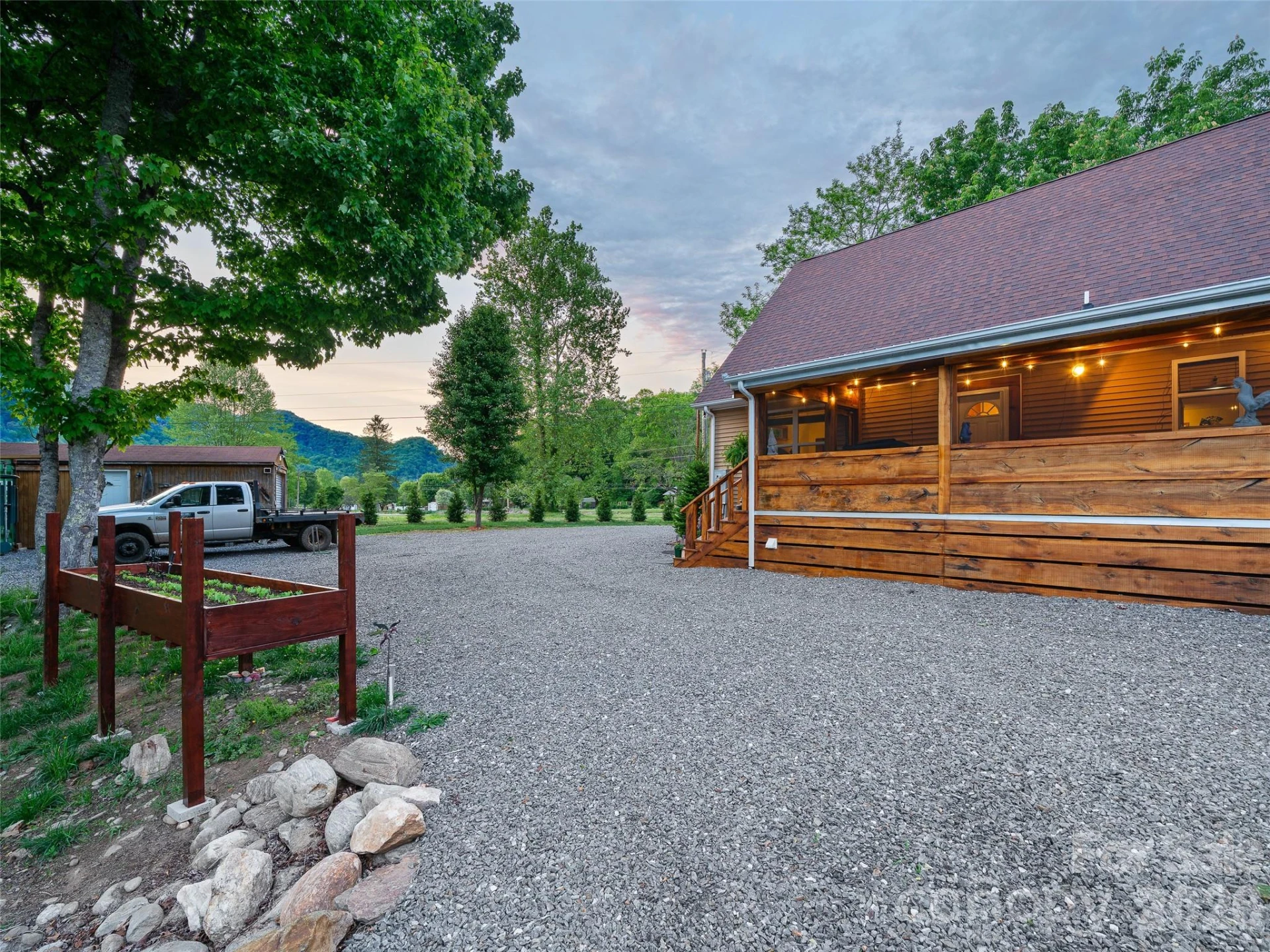 326 Ewart Wilson Road - Photo 40