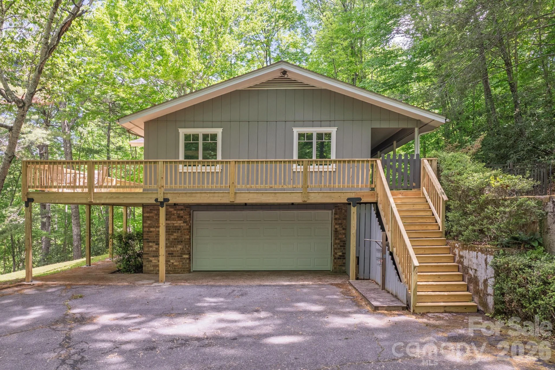 1360 Glen Cannon Drive - Photo 2
