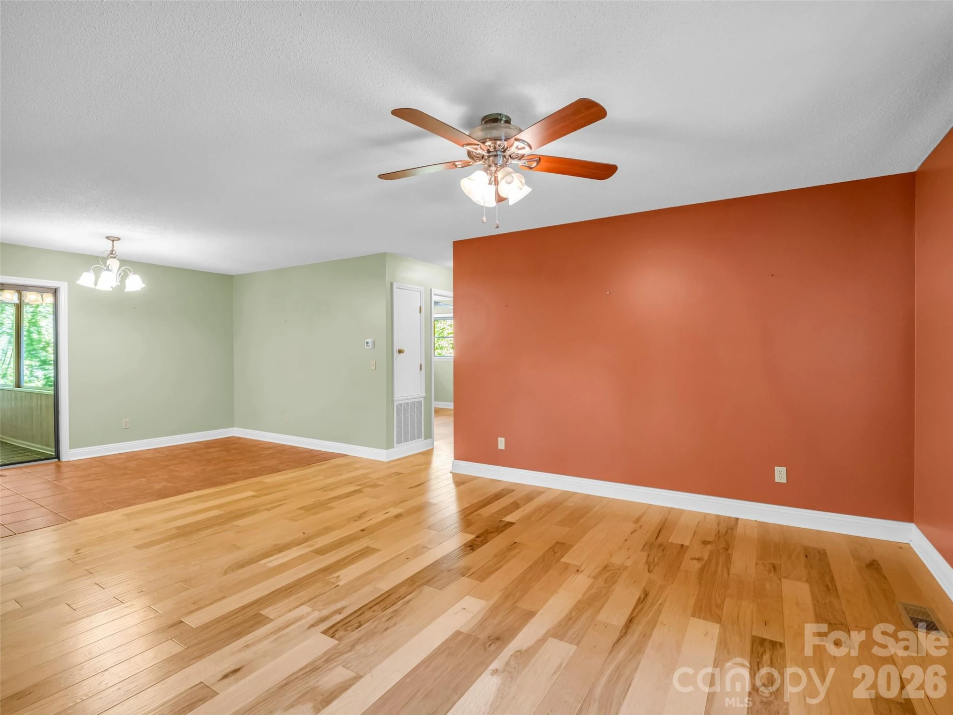 156 Deer Run - Photo 4