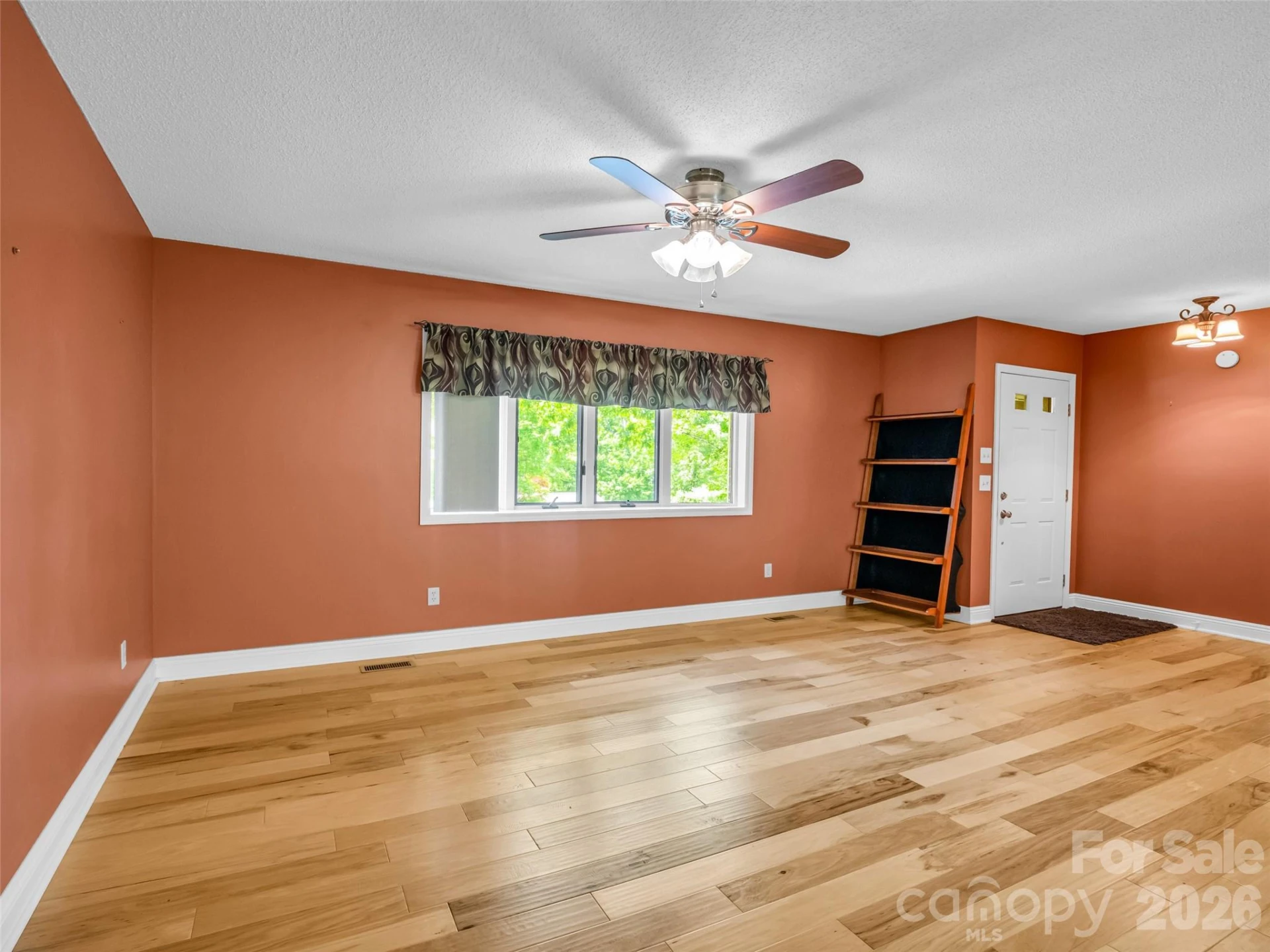 156 Deer Run - Photo 5