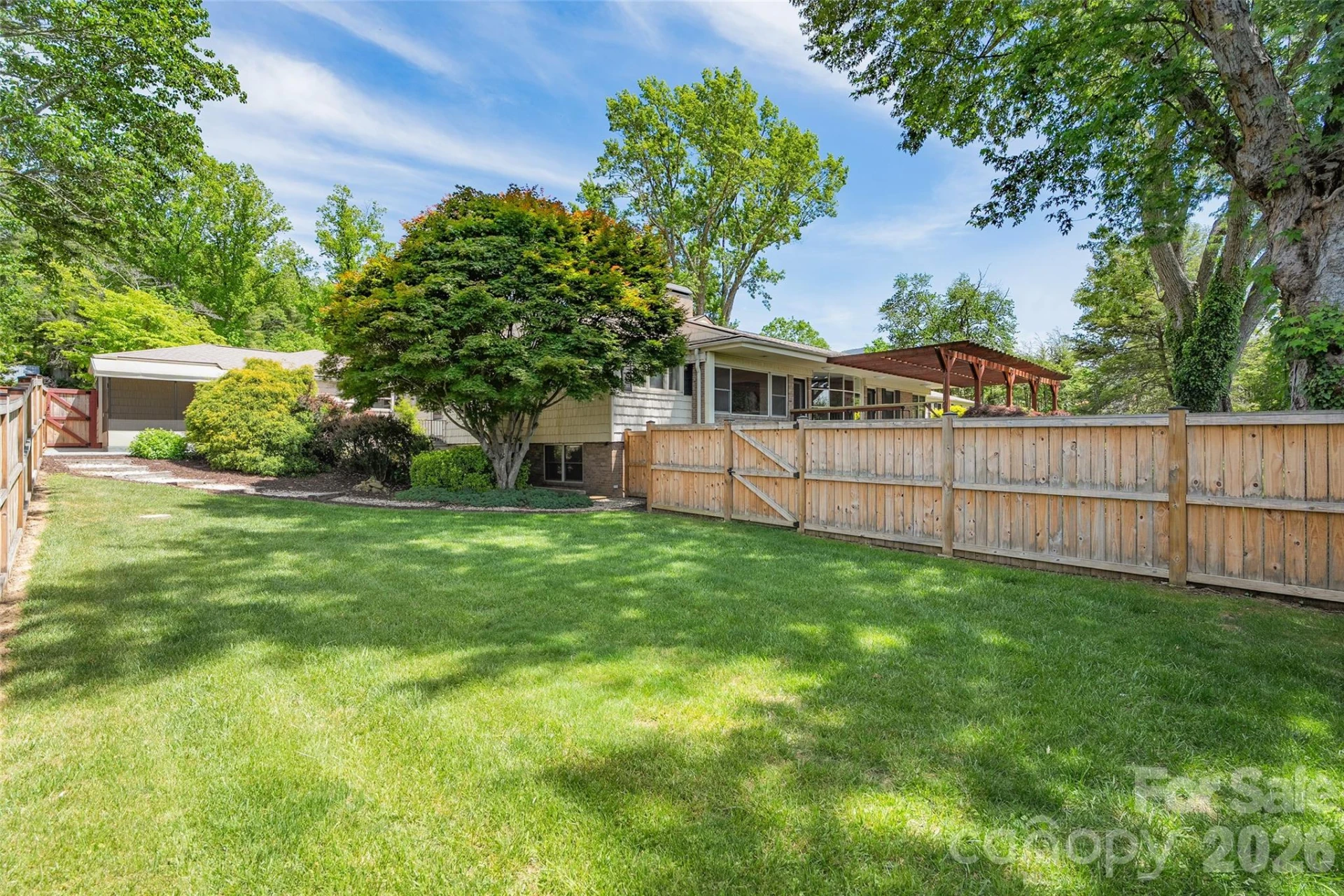 142 Country Club Drive - Photo 34