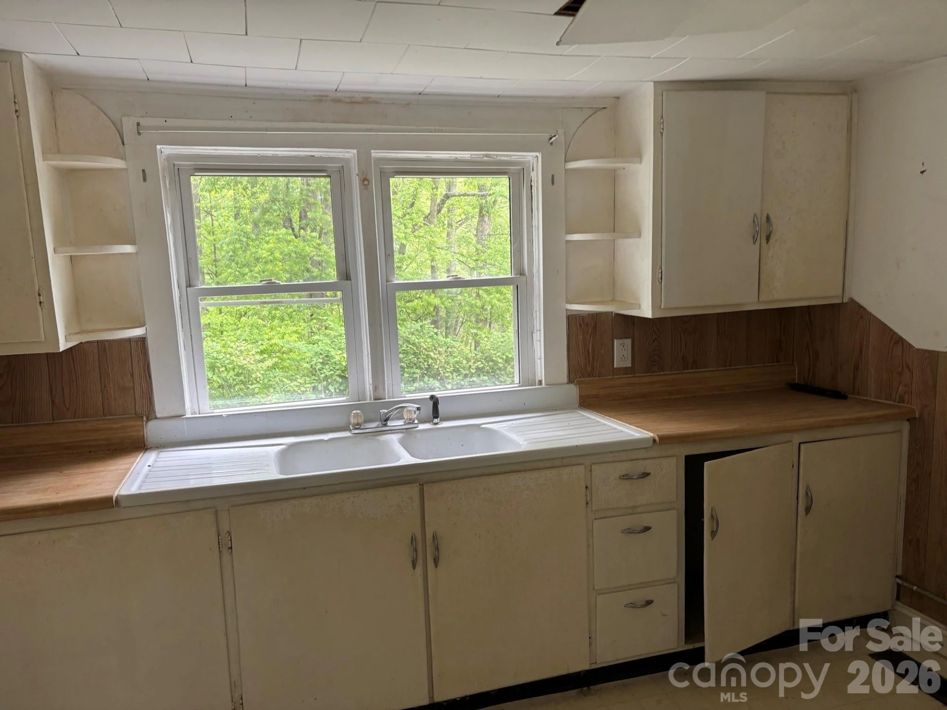 162 Phillips Lane - Photo 5