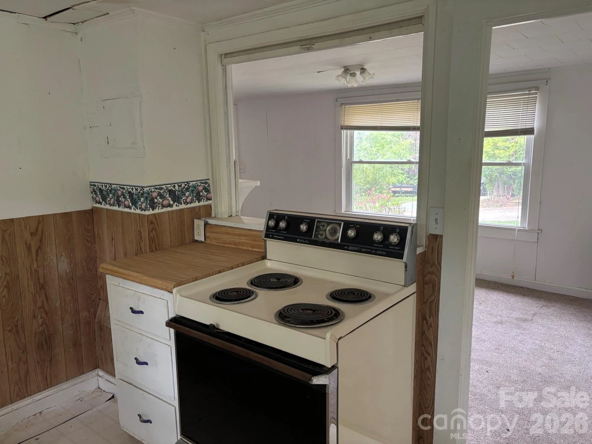 162 Phillips Lane - Photo 6