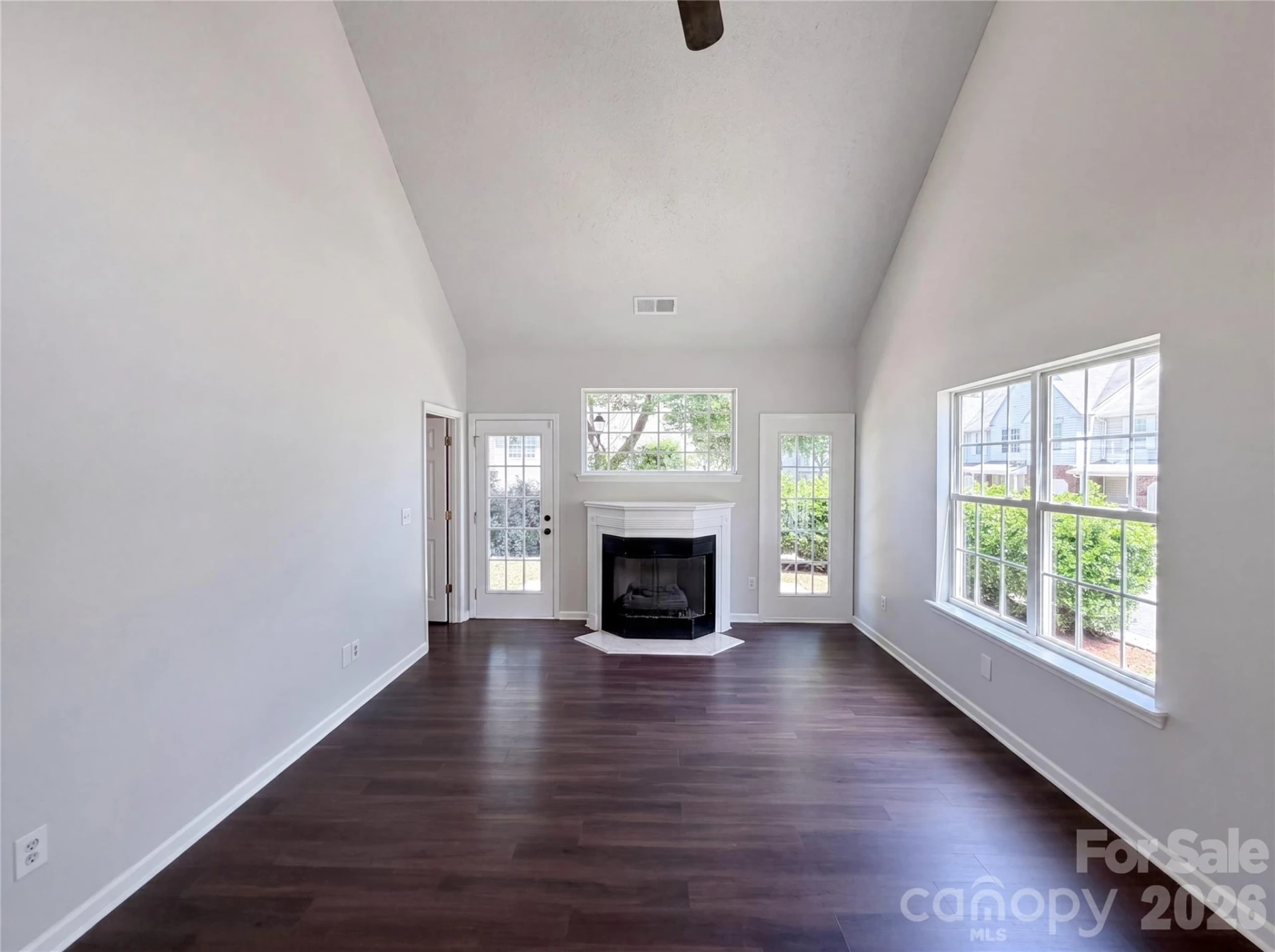 9606 Jack Russell Court - Photo 3