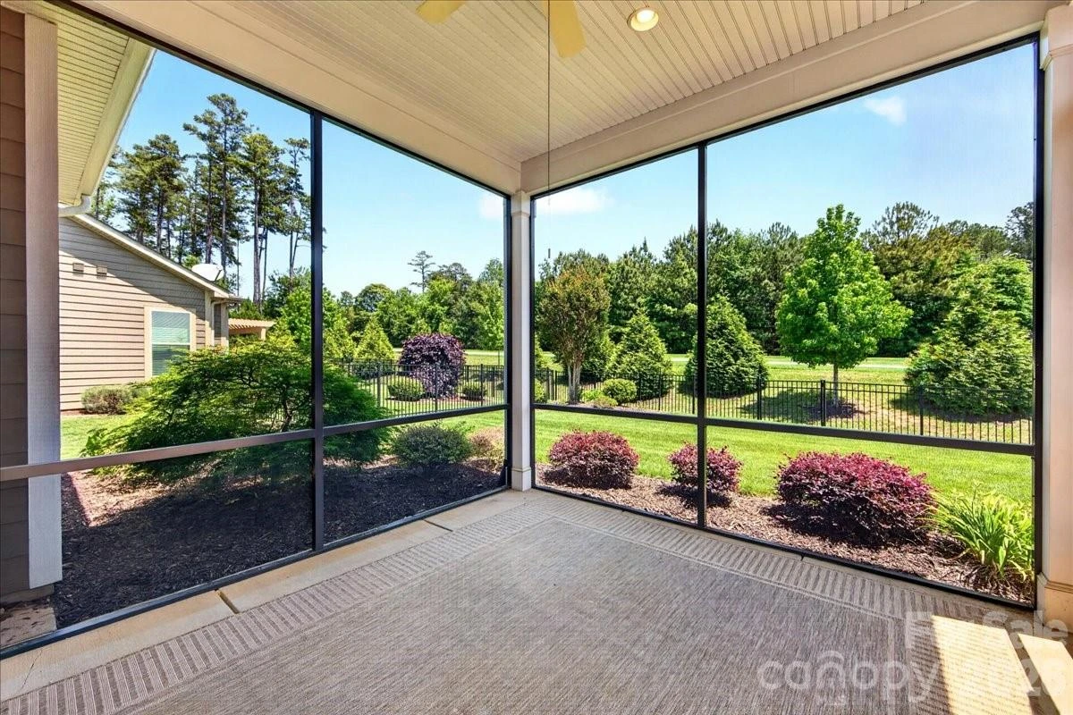 249 Stone Mountain Way - Photo 35