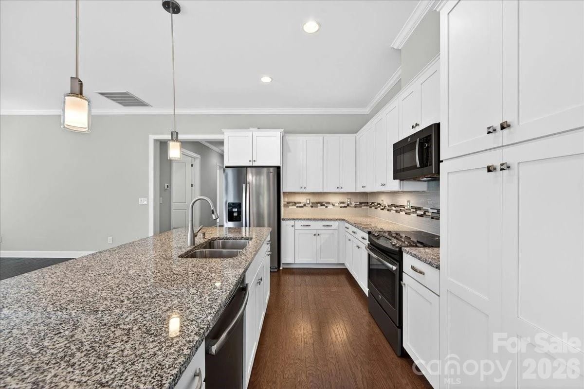 249 Stone Mountain Way - Photo 5