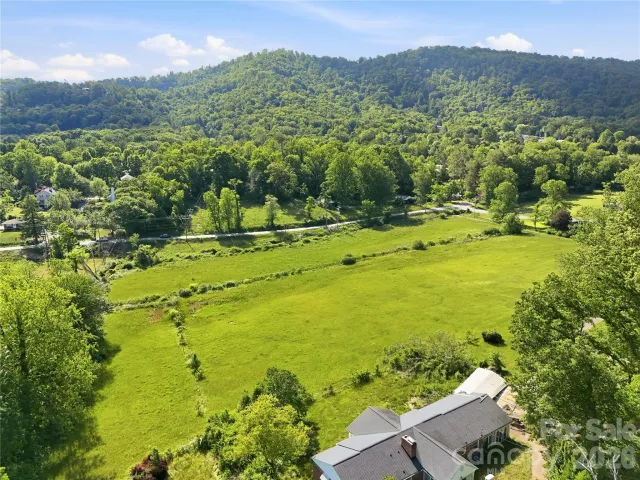 767 New Haw Creek Road, Asheville, NC, 28805