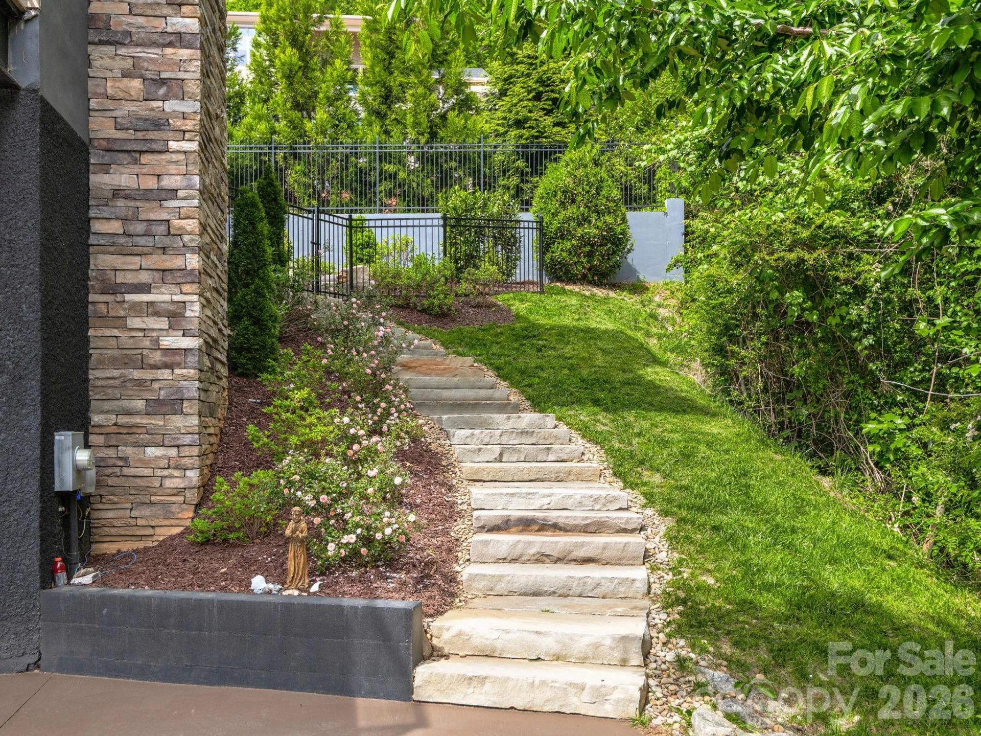 127 Griffing Boulevard - Photo 45